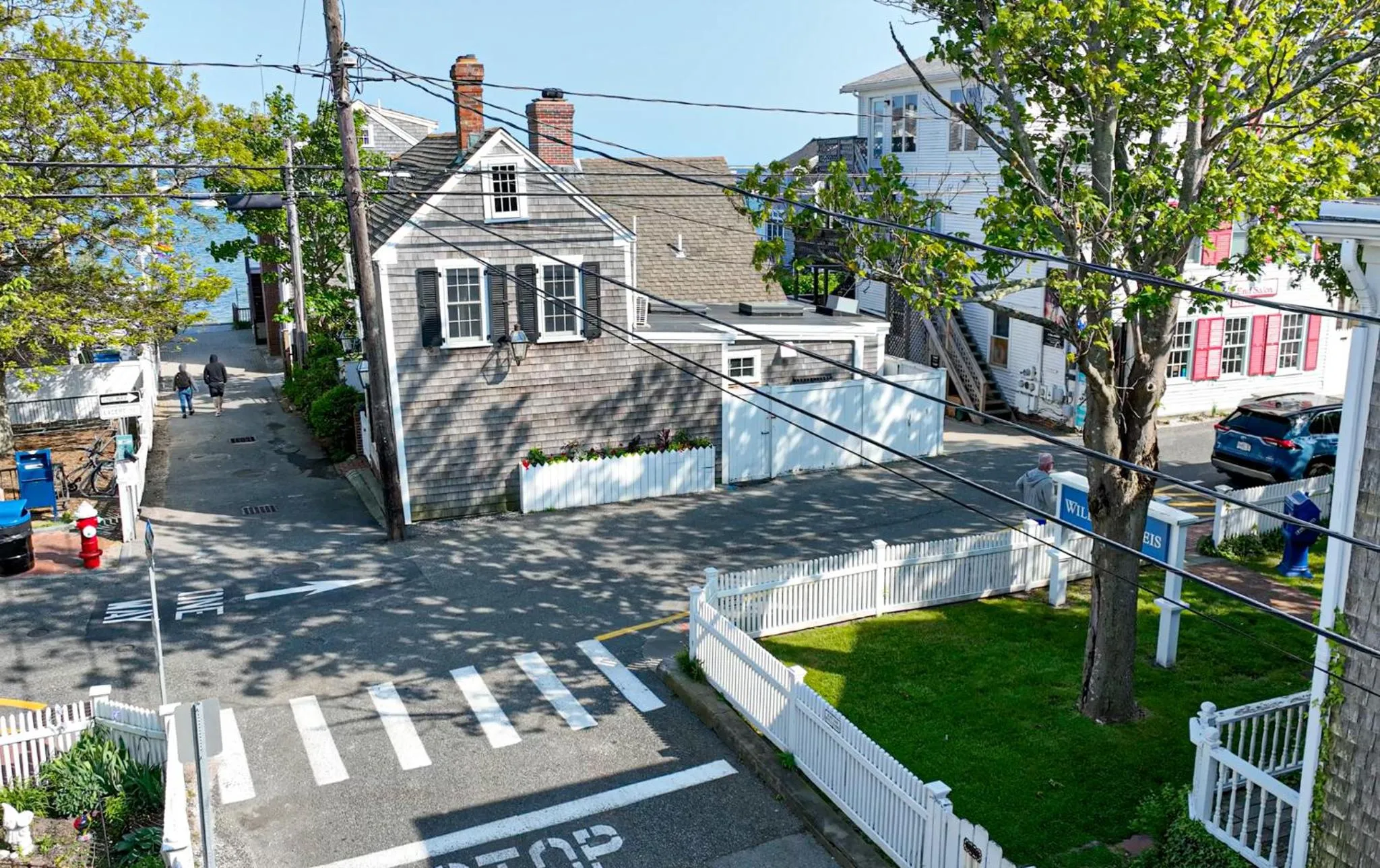 Property building in Martin House 157