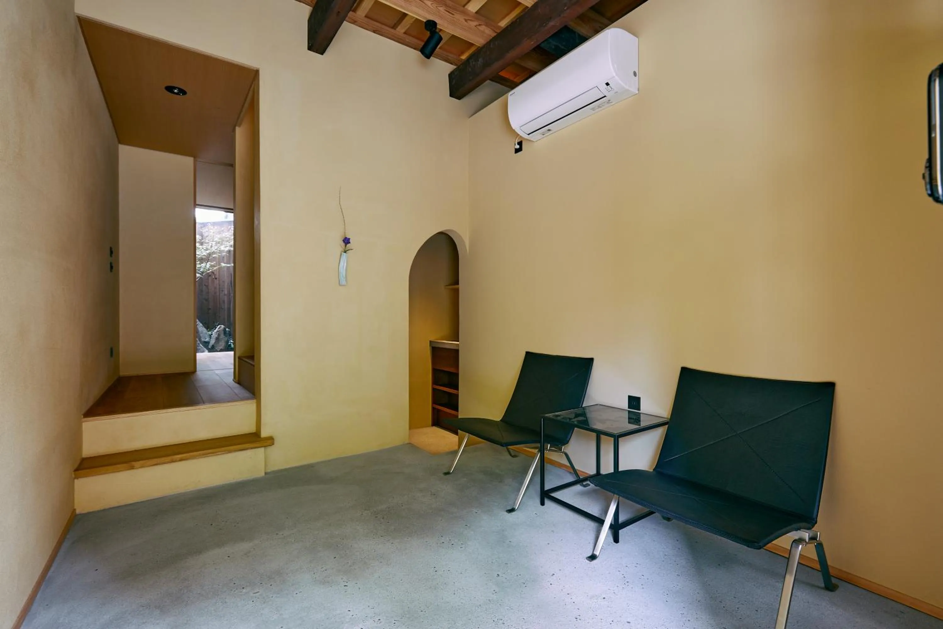 Photo of the whole room in ANJIN Gion Shirakawa