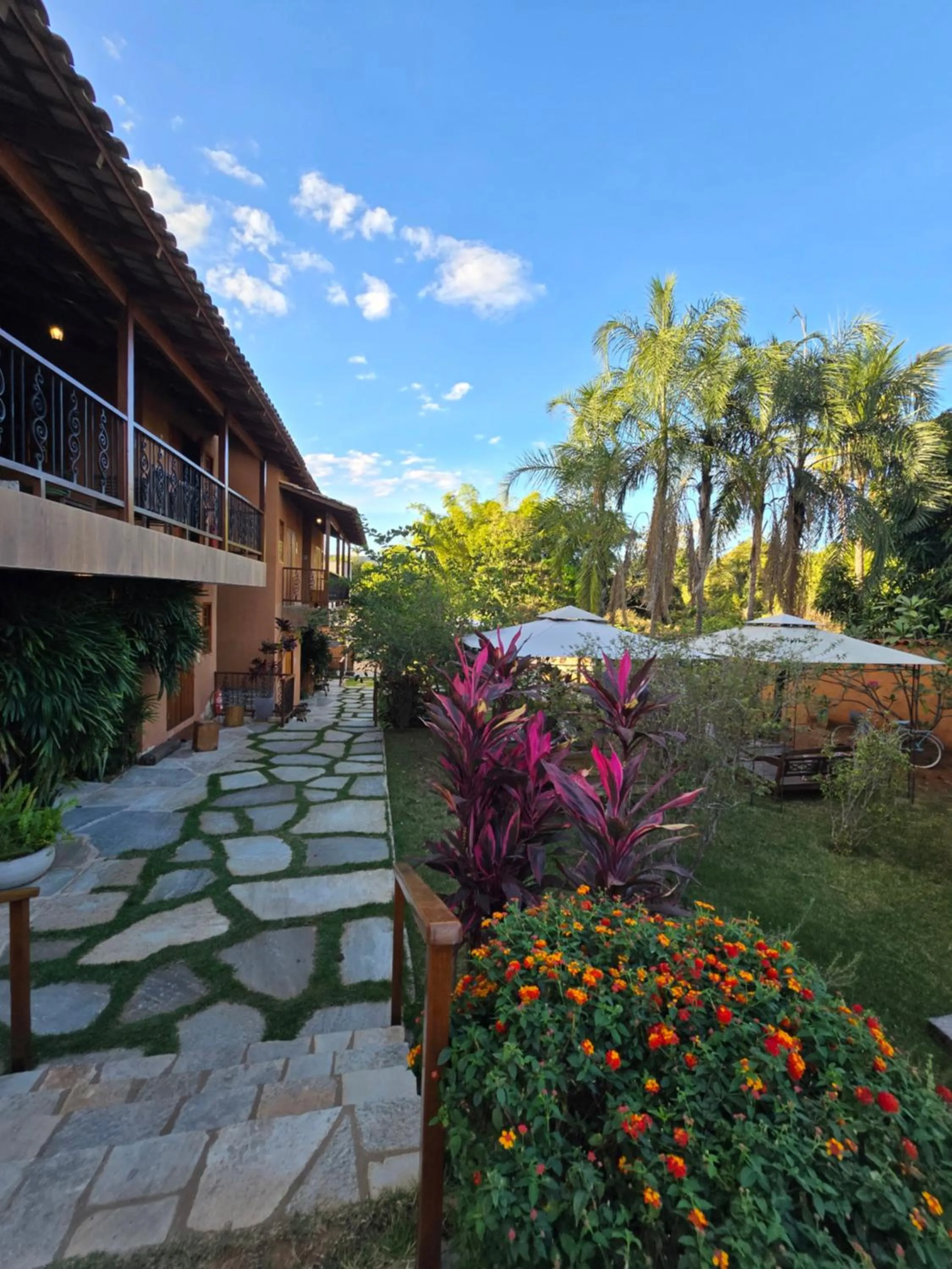 Property building in Confraria da Prata Flats