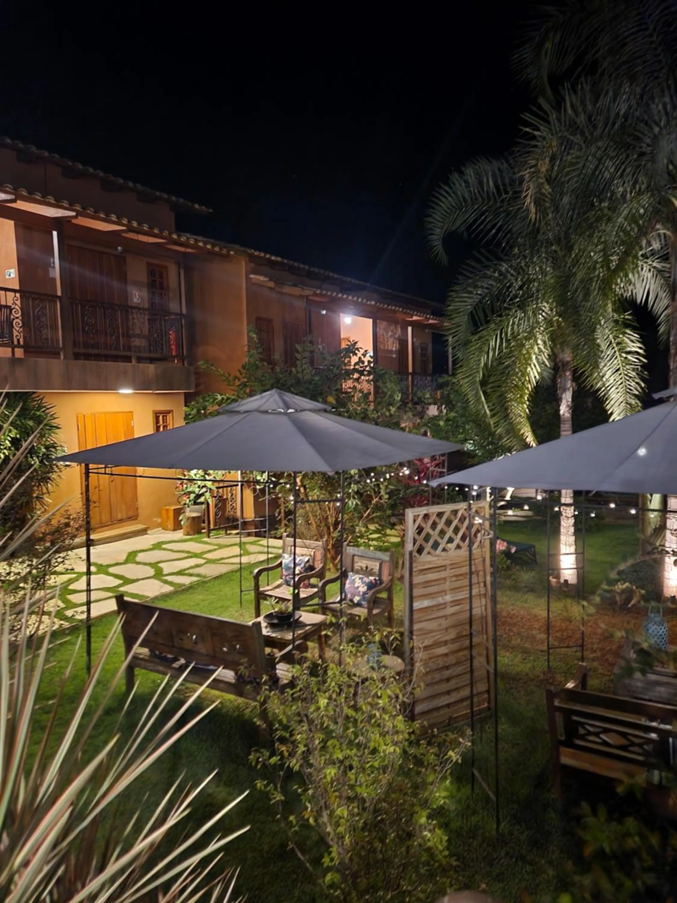 Night in Confraria da Prata Flats