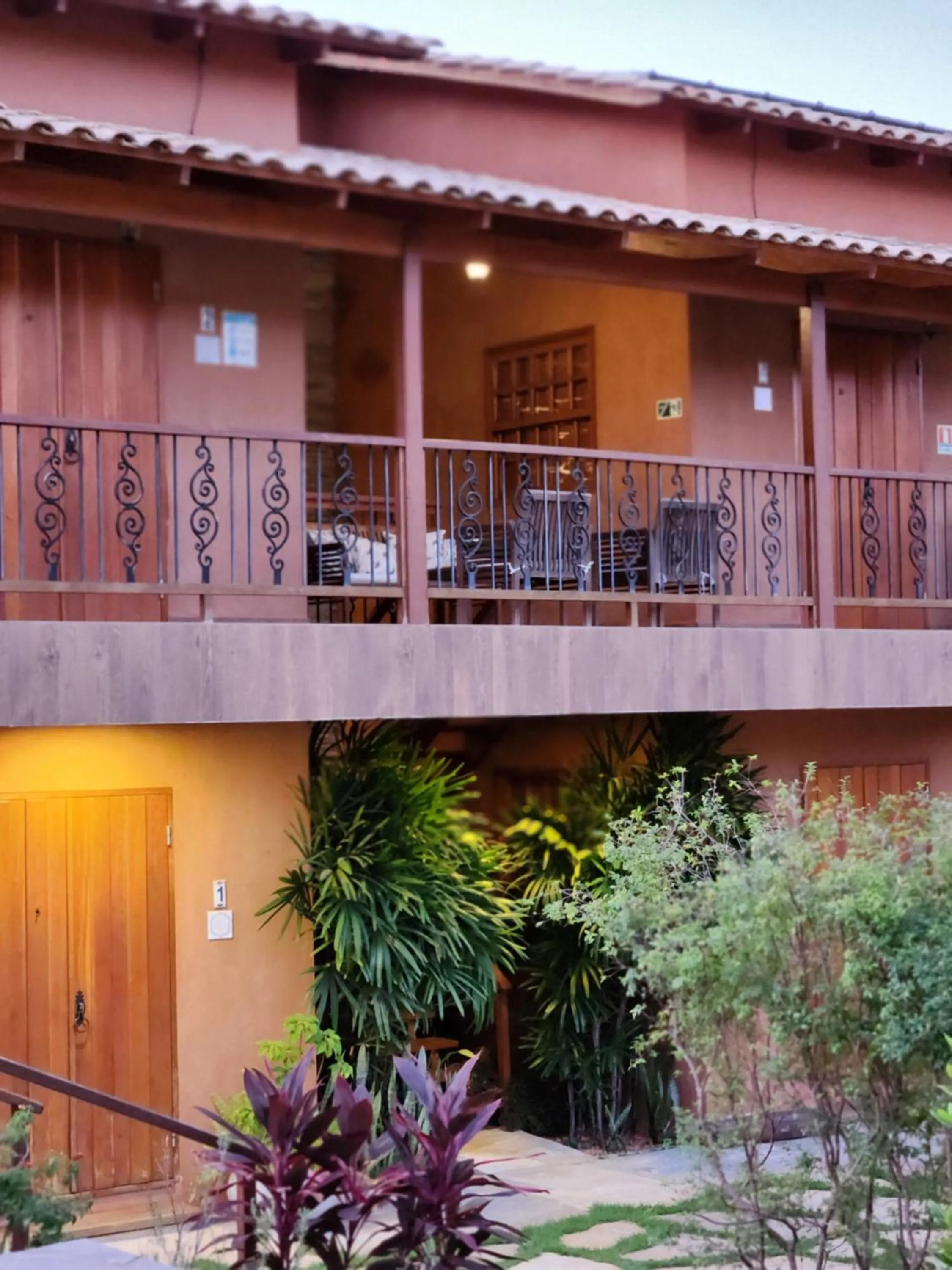 Property building in Confraria da Prata Flats