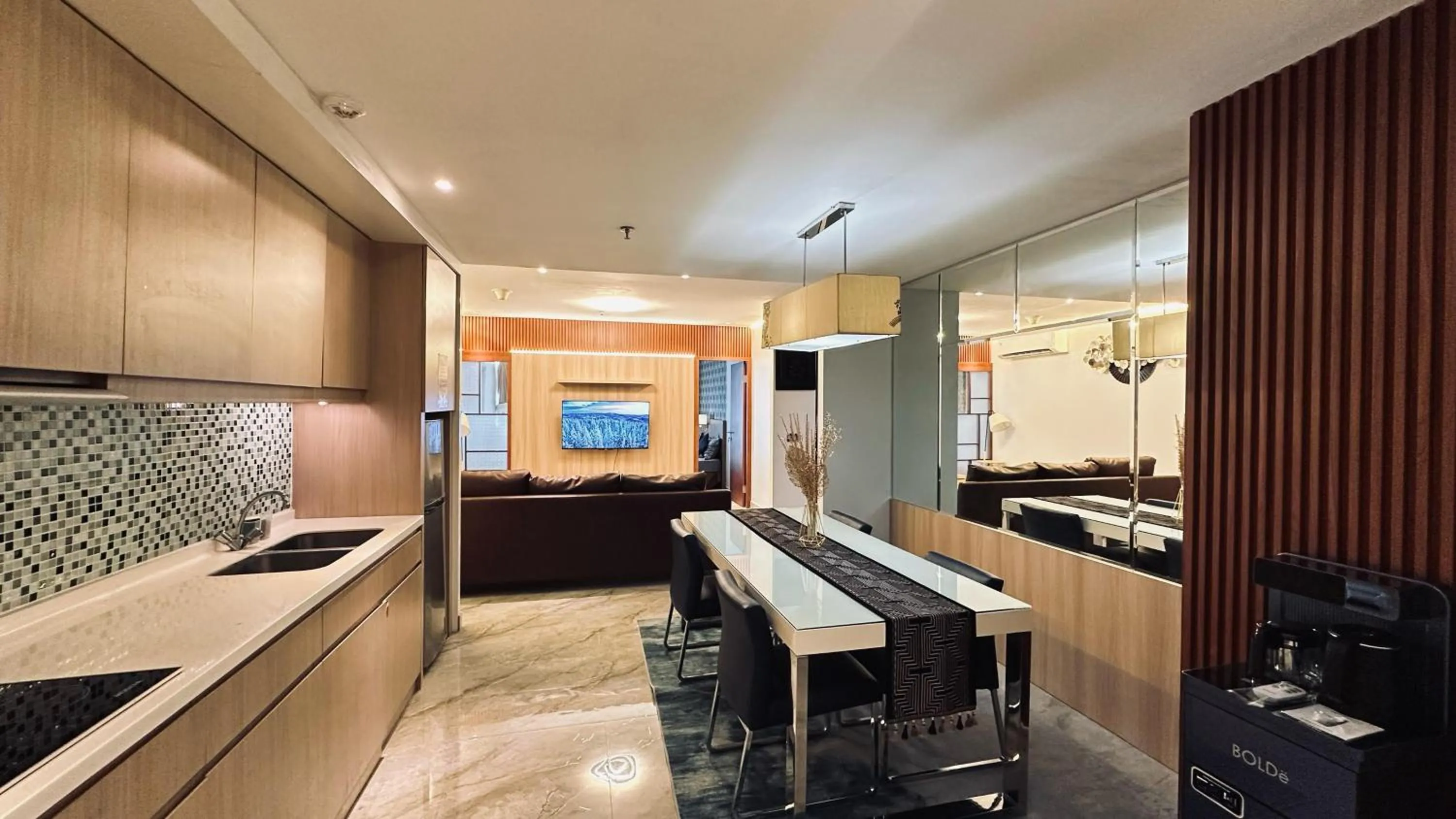 The H Tower Rasuna Suites Kuningan Jakarta By Villaloka