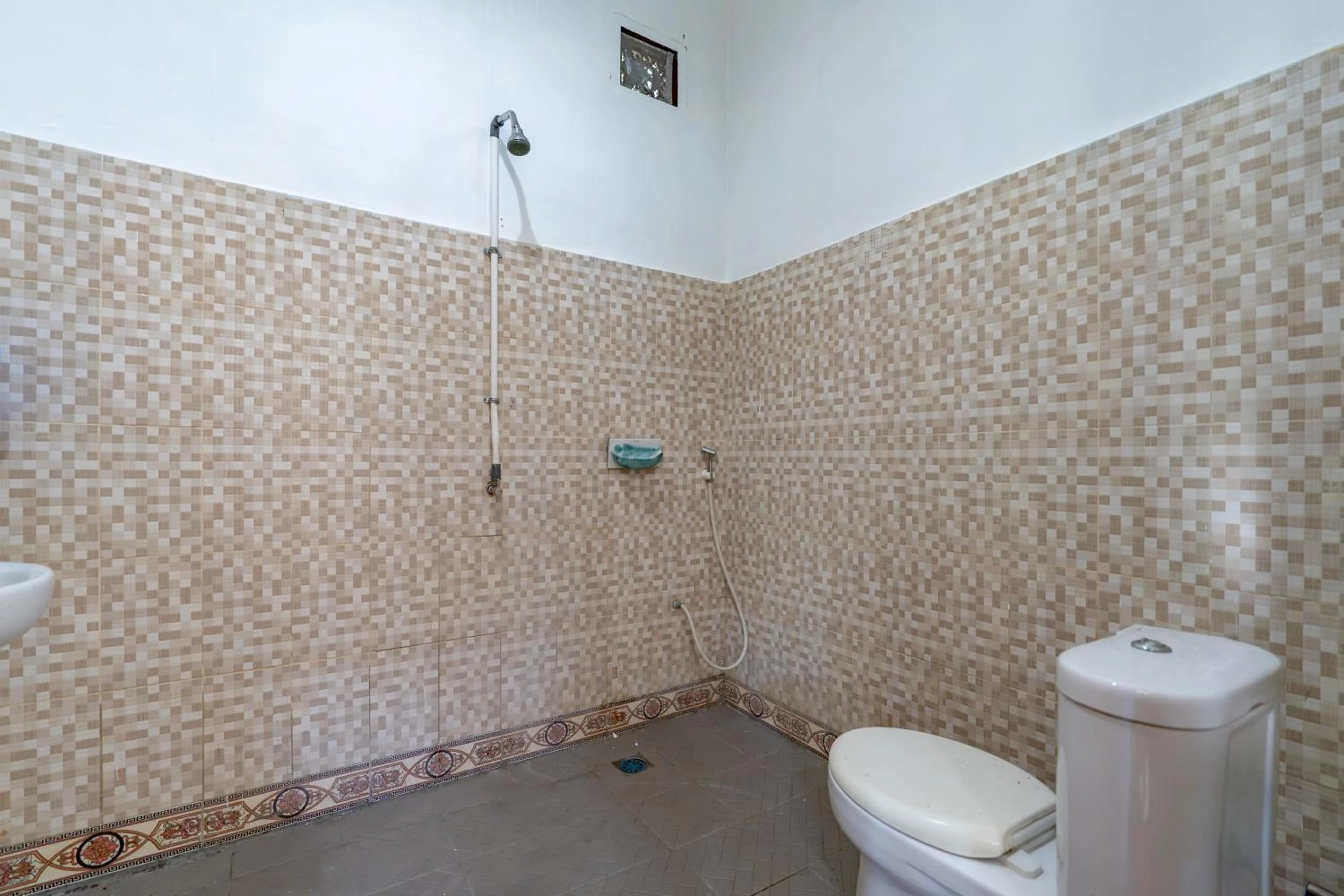 Shower in Puri Soka Lembongan by ABM