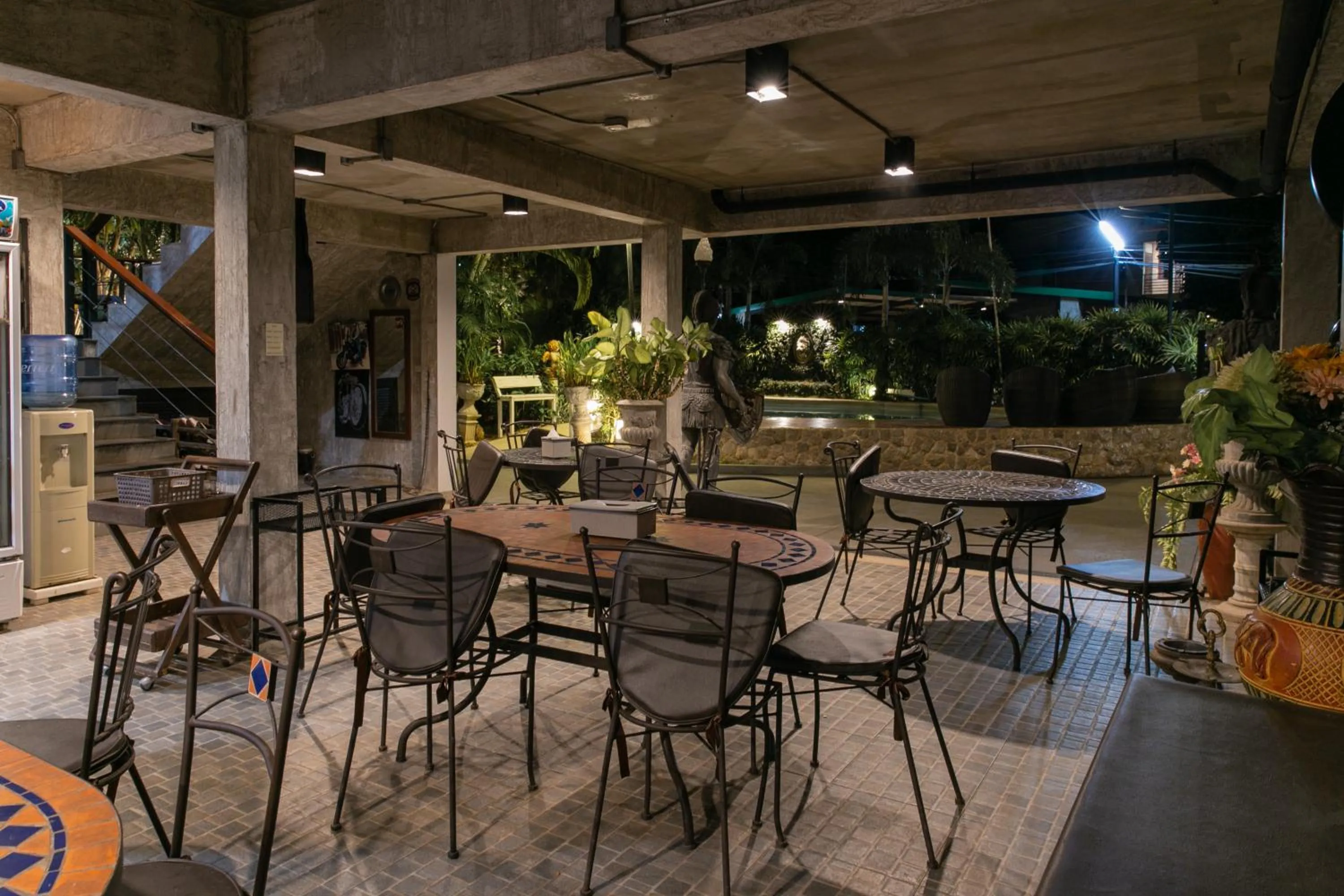 Seating area in Best Way Resort