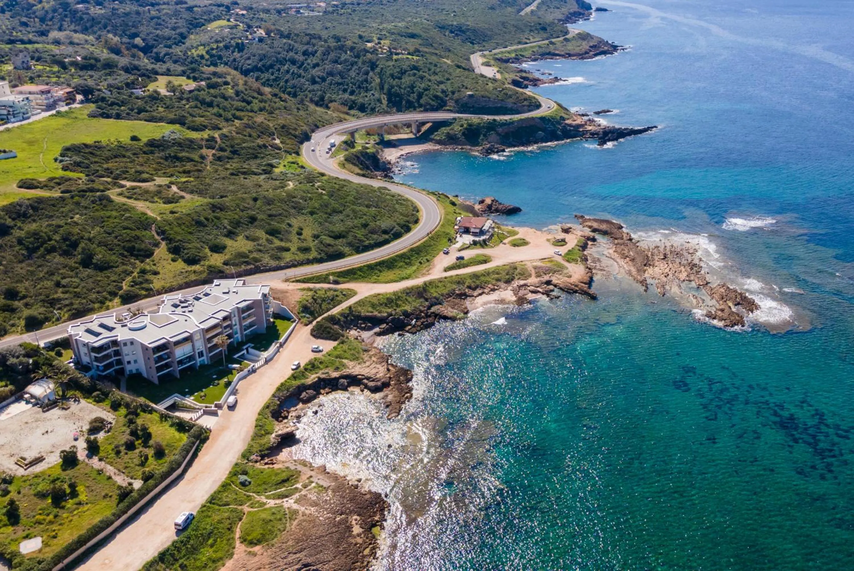 Property building in Sea inside luxury apartment: vista mozzafiato