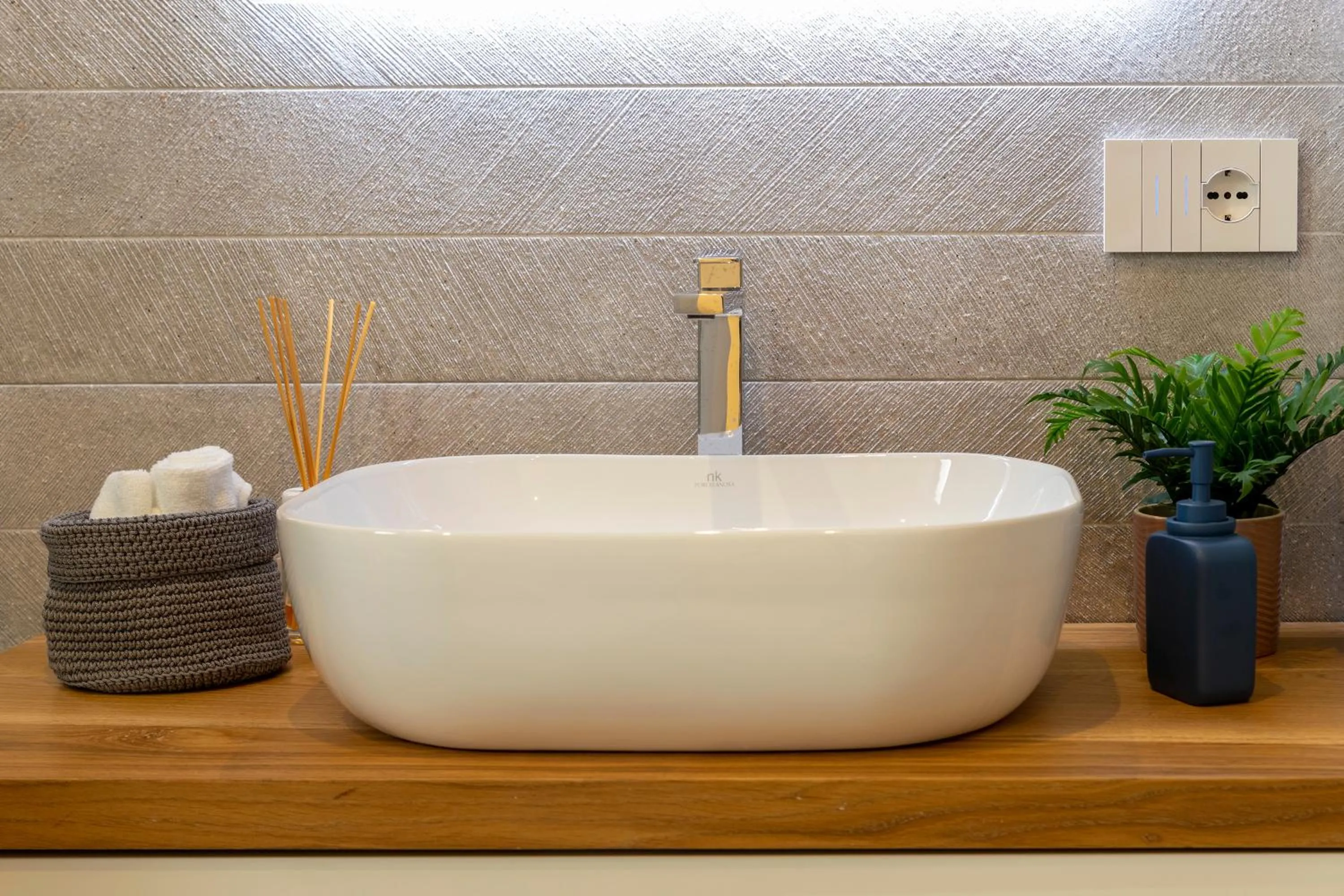 Bathroom in Sea inside luxury apartment: vista mozzafiato