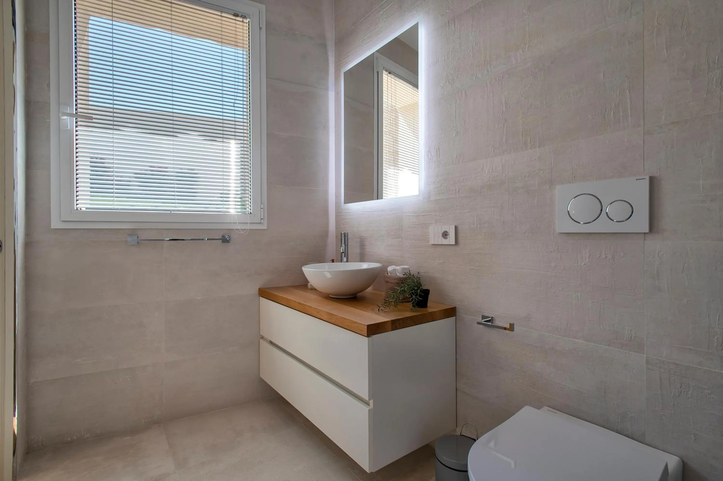 Bathroom in Sea inside luxury apartment: vista mozzafiato