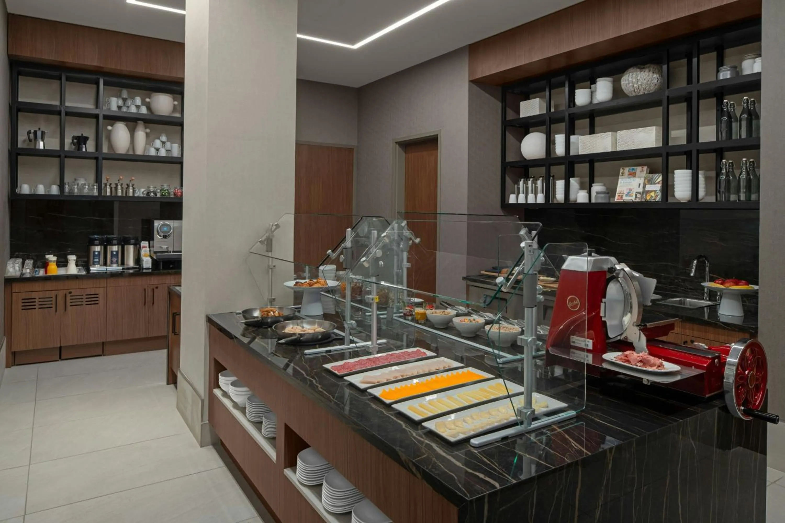 Restaurant/places to eat in AC Hotel by Marriott Lansing University Area