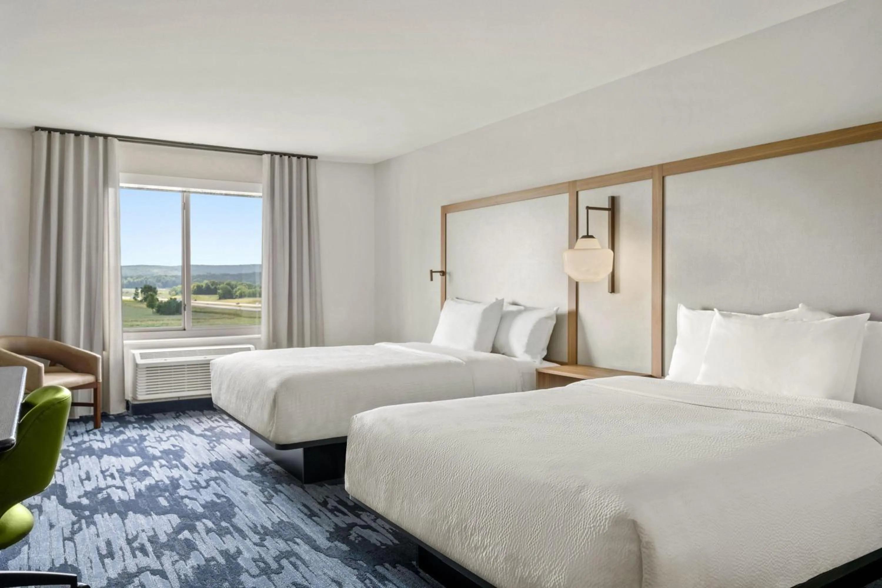 Photo of the whole room, Bed in Fairfield by Marriott Inn & Suites Baraboo