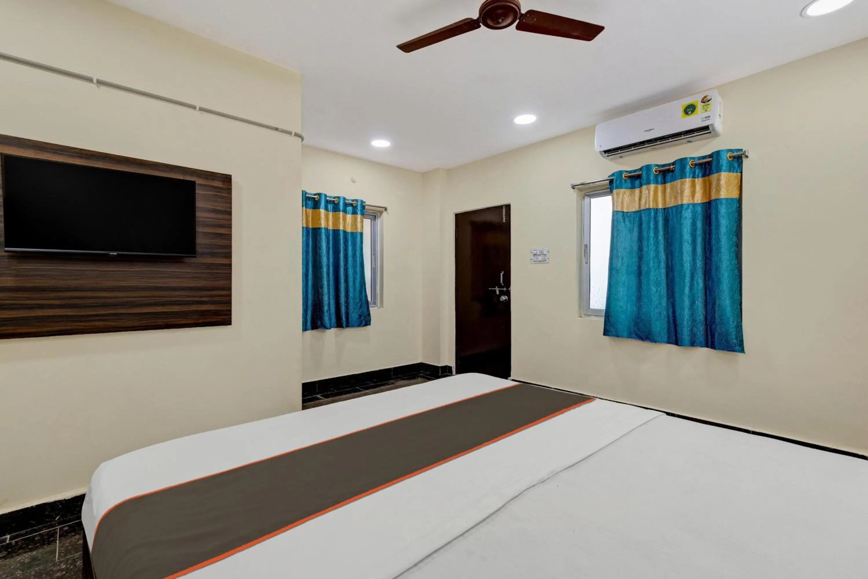 Bedroom in Hotel O AYWA STAYINN