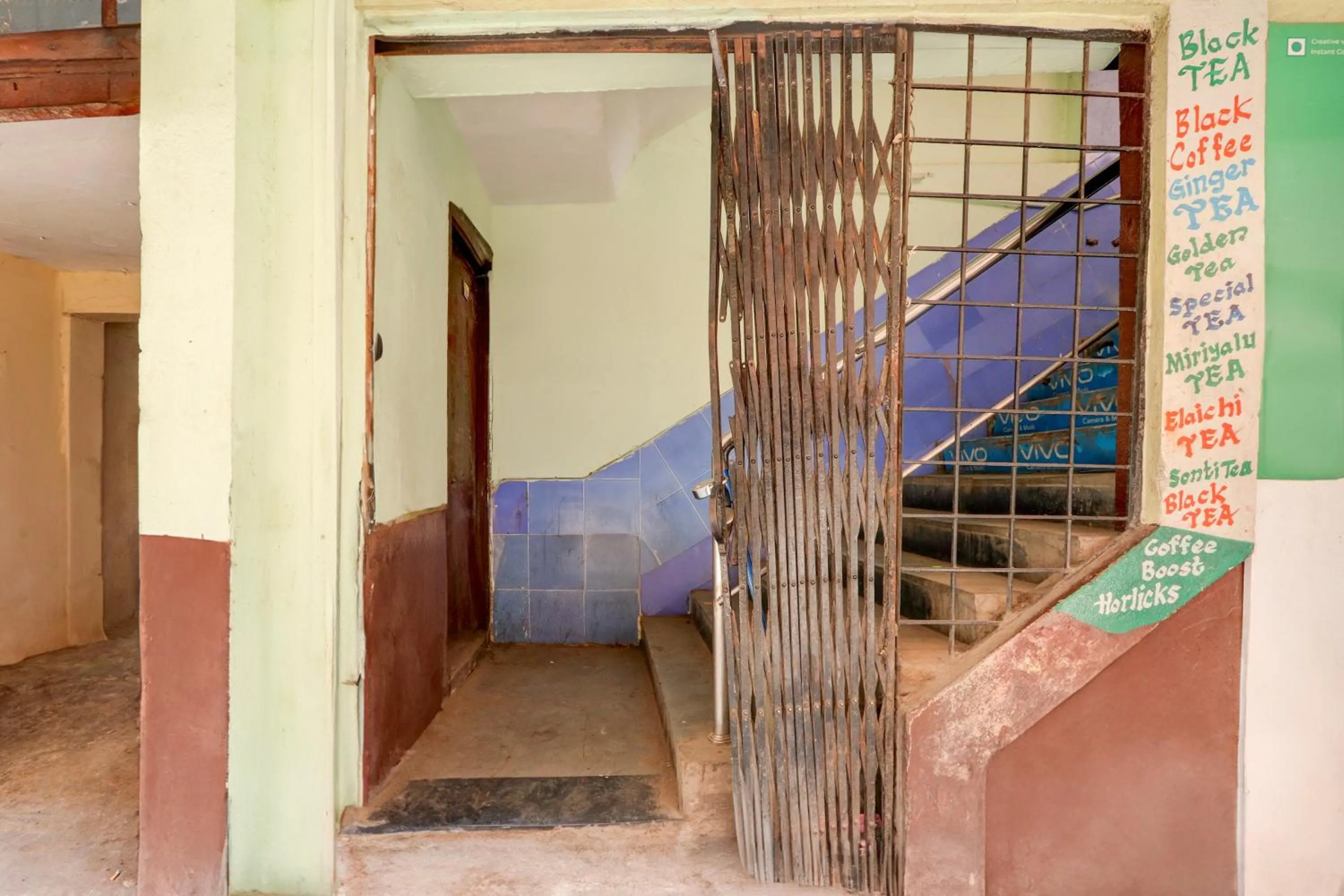 Facade/entrance in Hotel O Heavens Inn