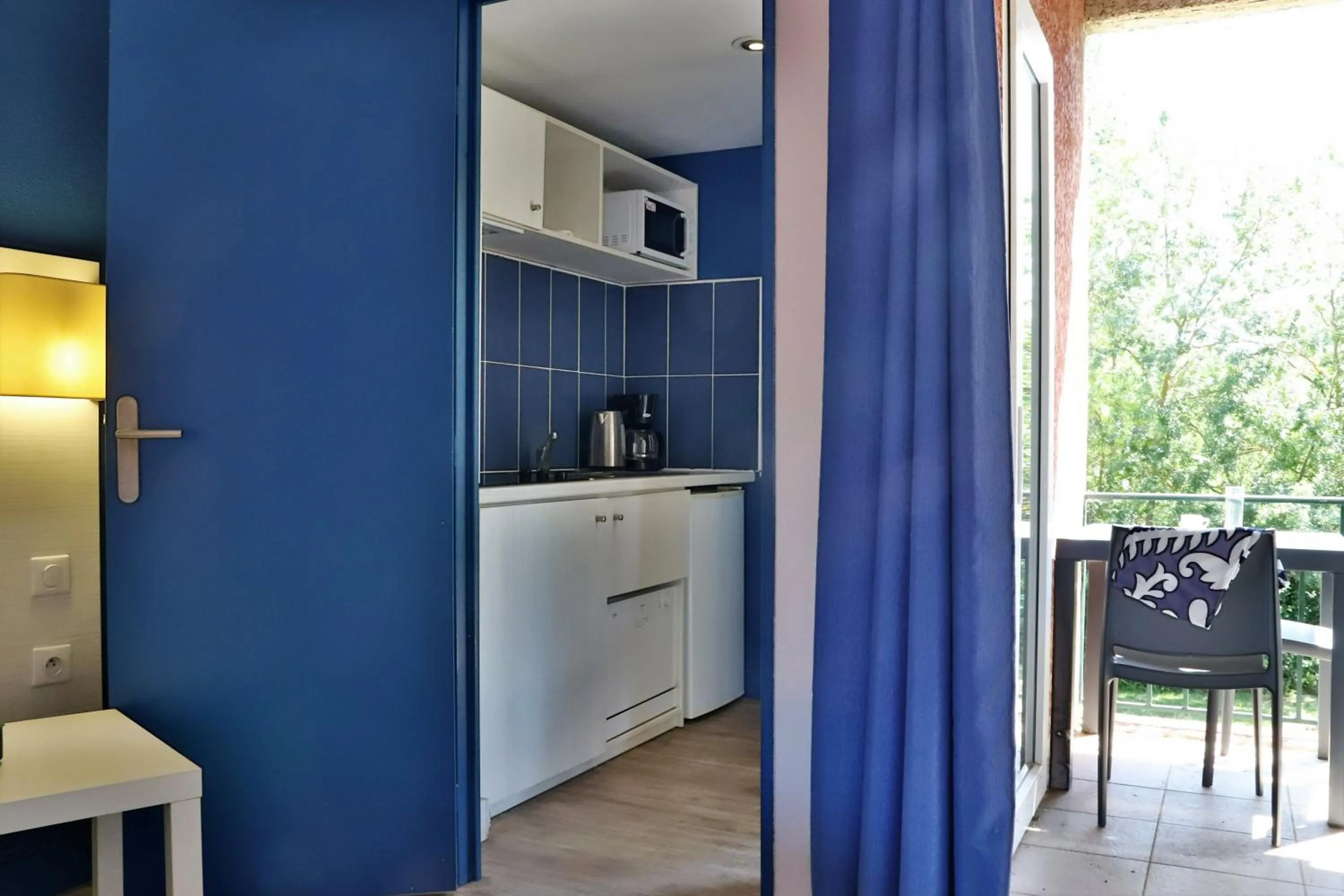 Kitchen or kitchenette, Kitchen/Kitchenette in SOWELL RESIDENCES Les Hameaux de Camargue