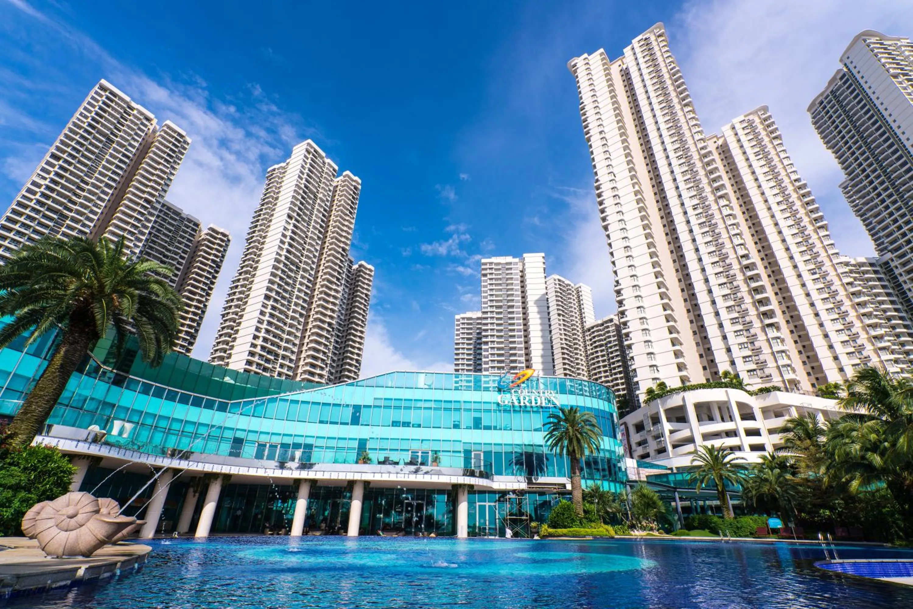 Natural landscape, Swimming Pool in Sea View Country Garden Danga bay by Neo Suites