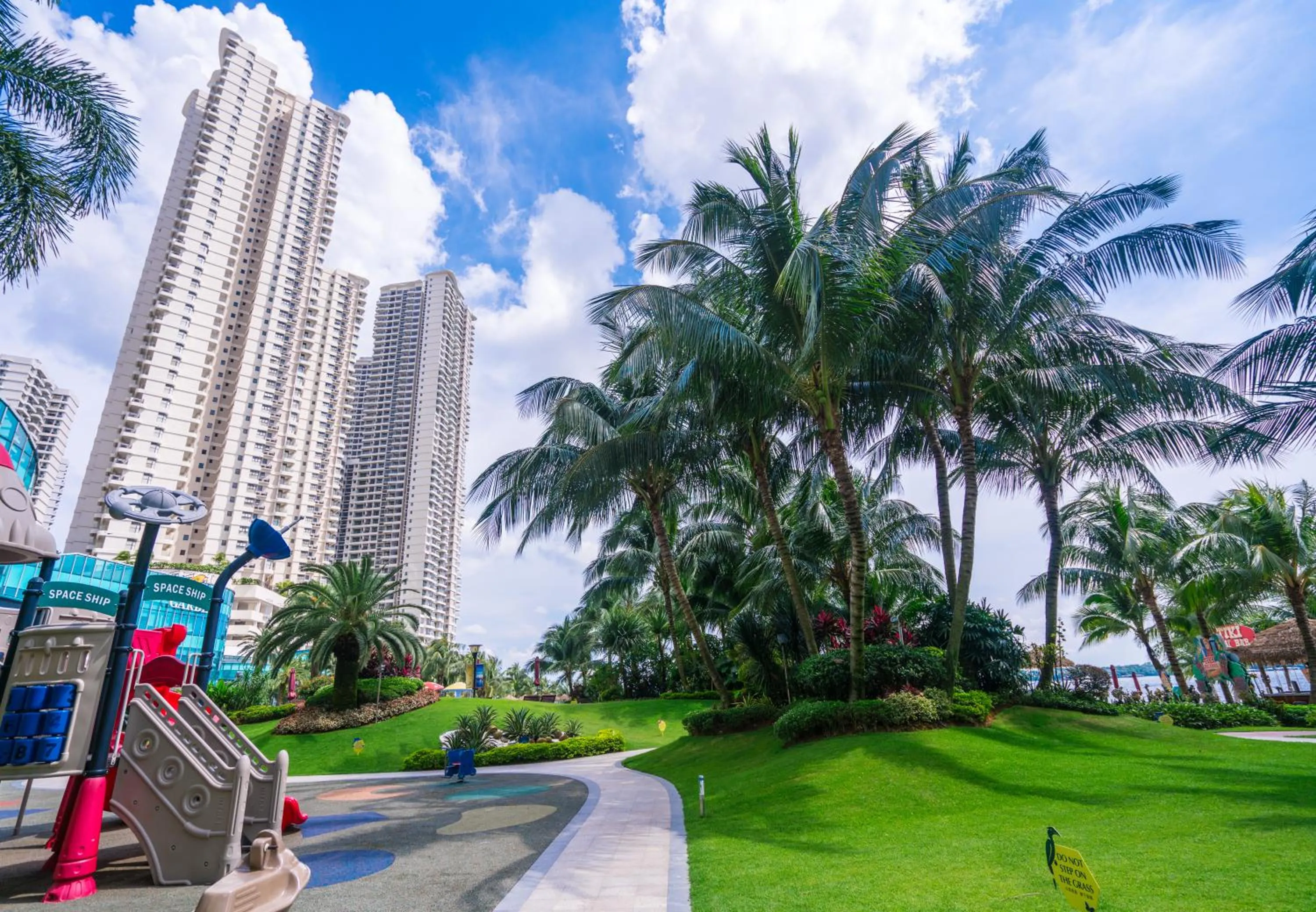 Property Building in Sea View Country Garden Danga bay by Neo Suites