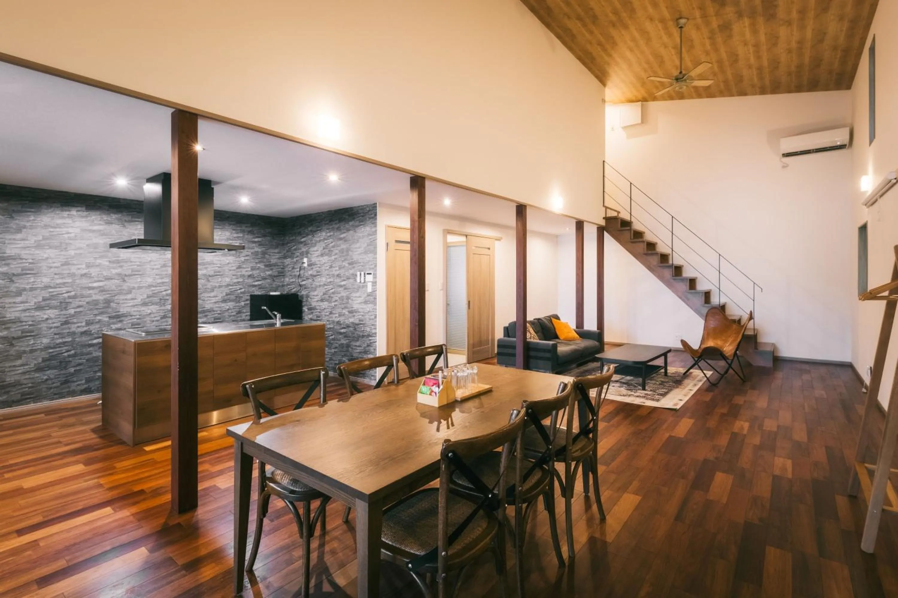Dining area in GLAMPING GATE 奈良