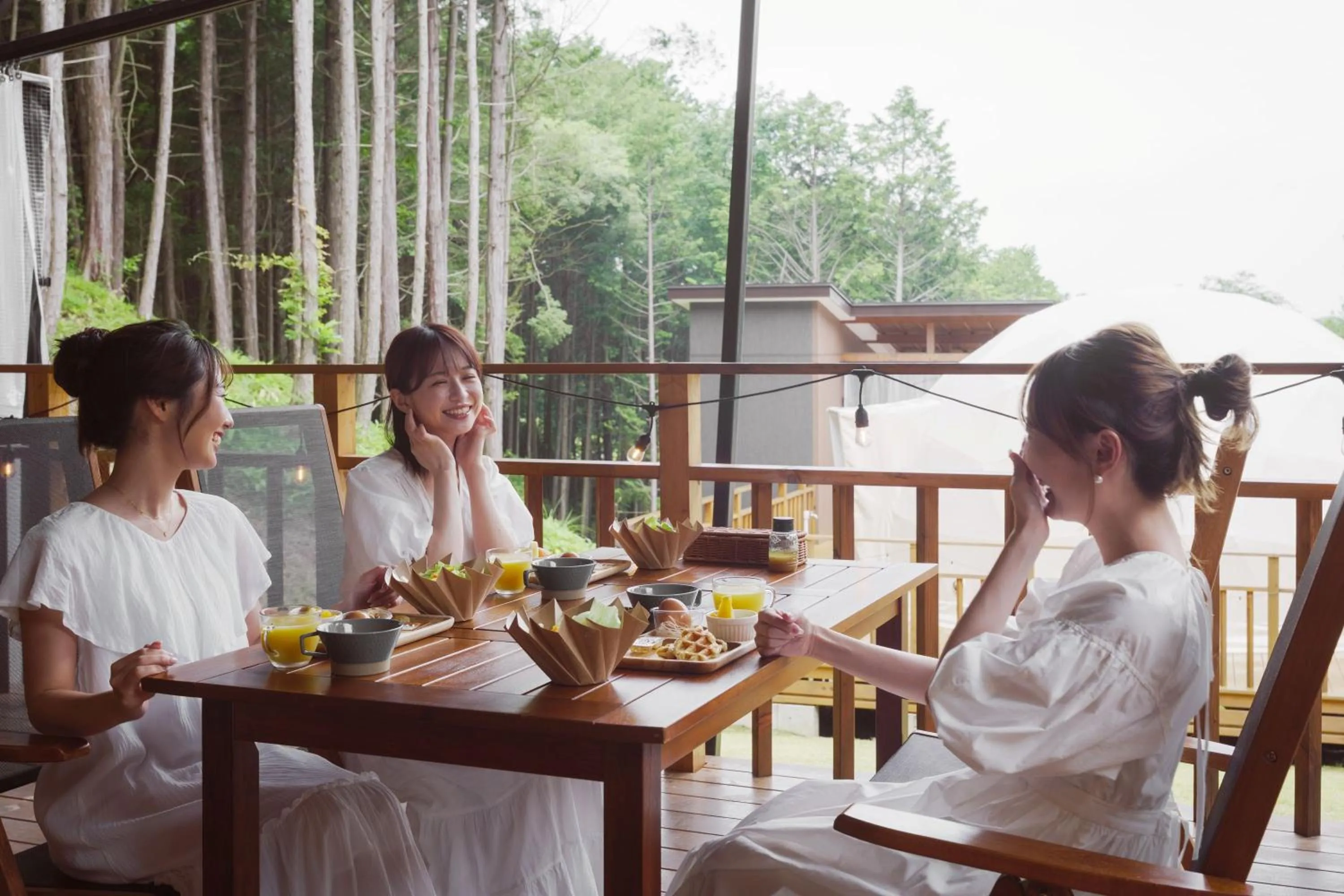 group of guests in GLAMPING GATE 奈良