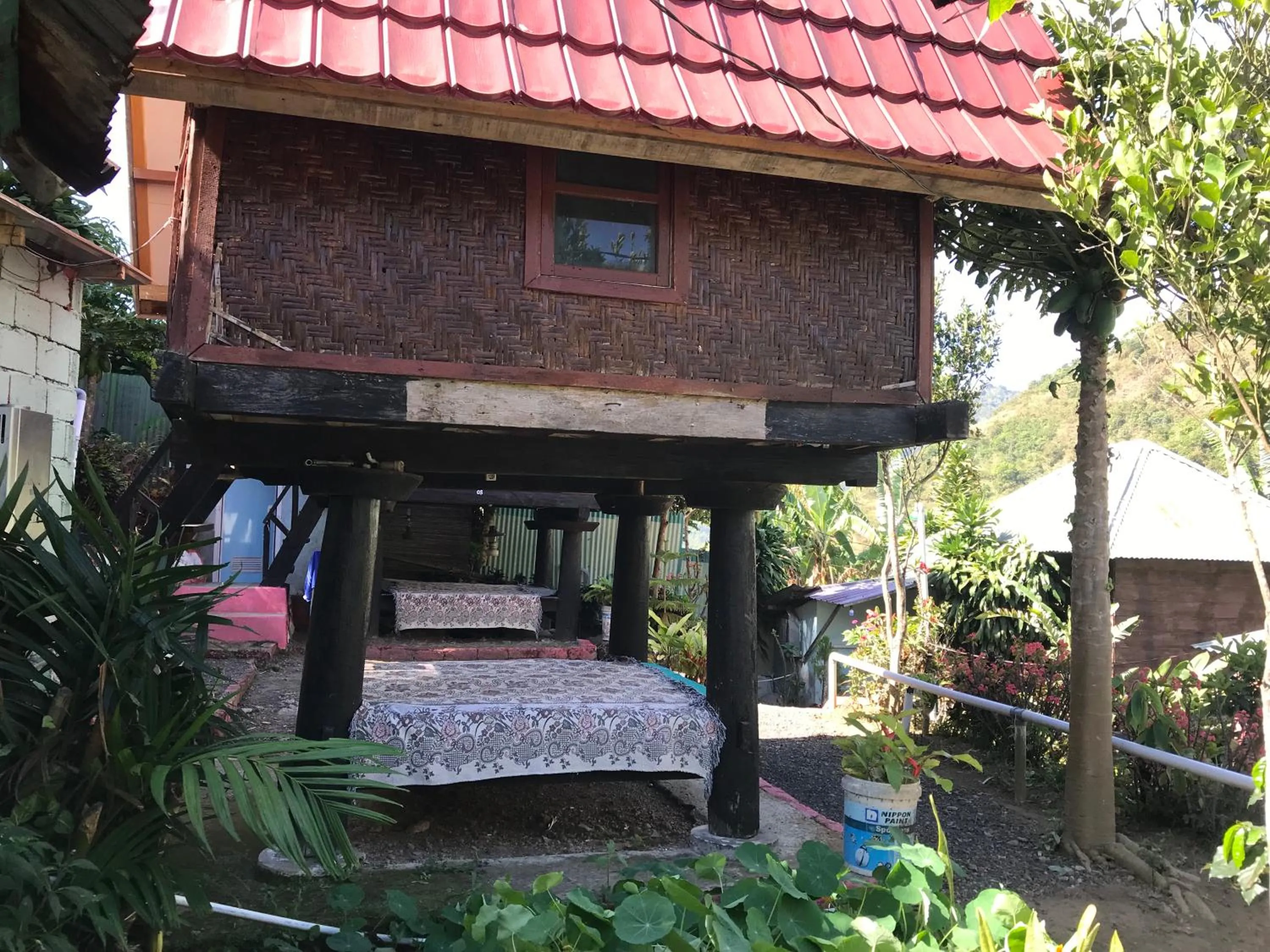 Property building in Bungalow Paer Doe