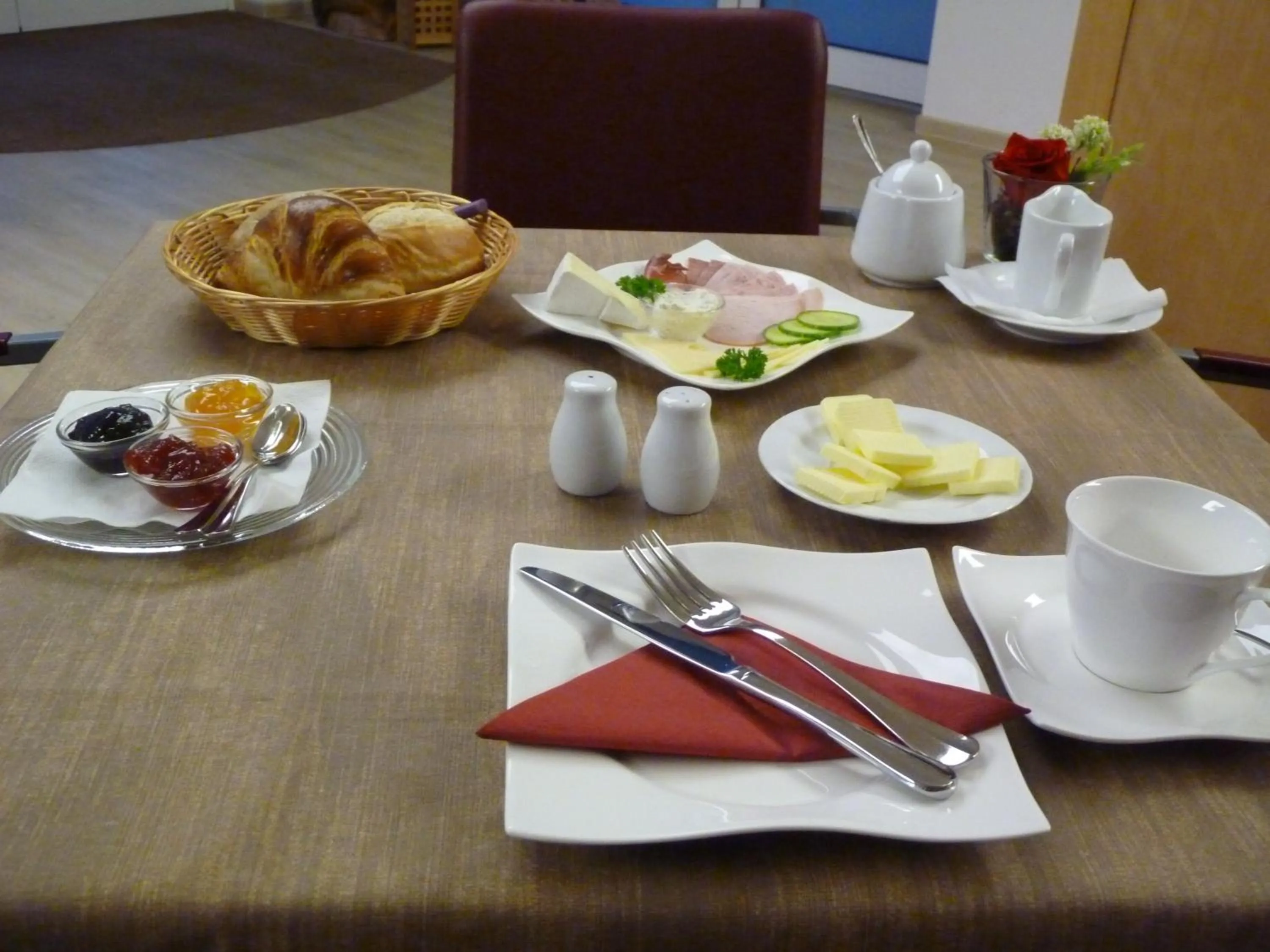 Breakfast in Cafe und Pension Blohm
