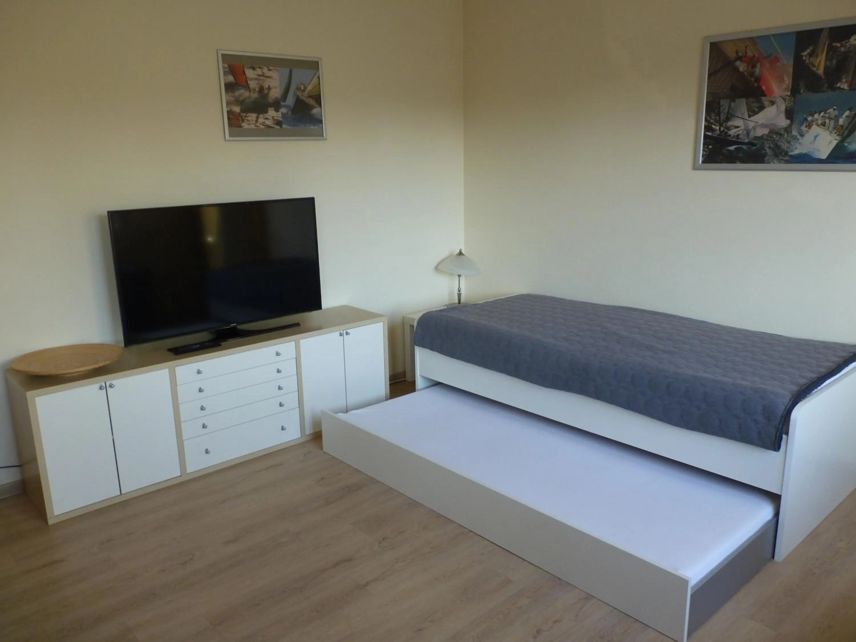 Bed in Cafe und Pension Blohm