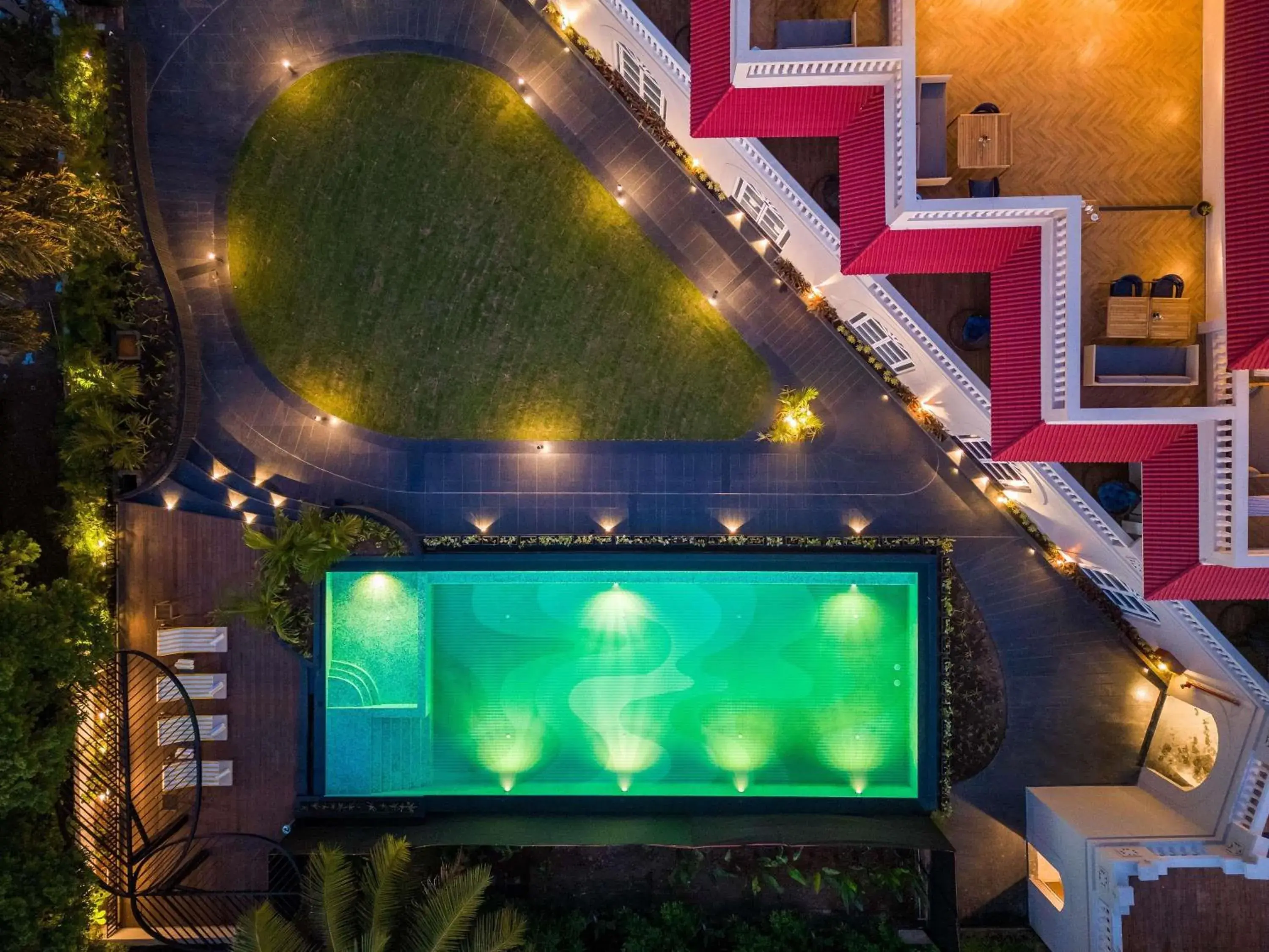 Pool view in Grand Mercure Goa Candolim - An Accor Hotels Brand Pool view in Grand Mercure Goa Candolim - An Accor Hotels Brand