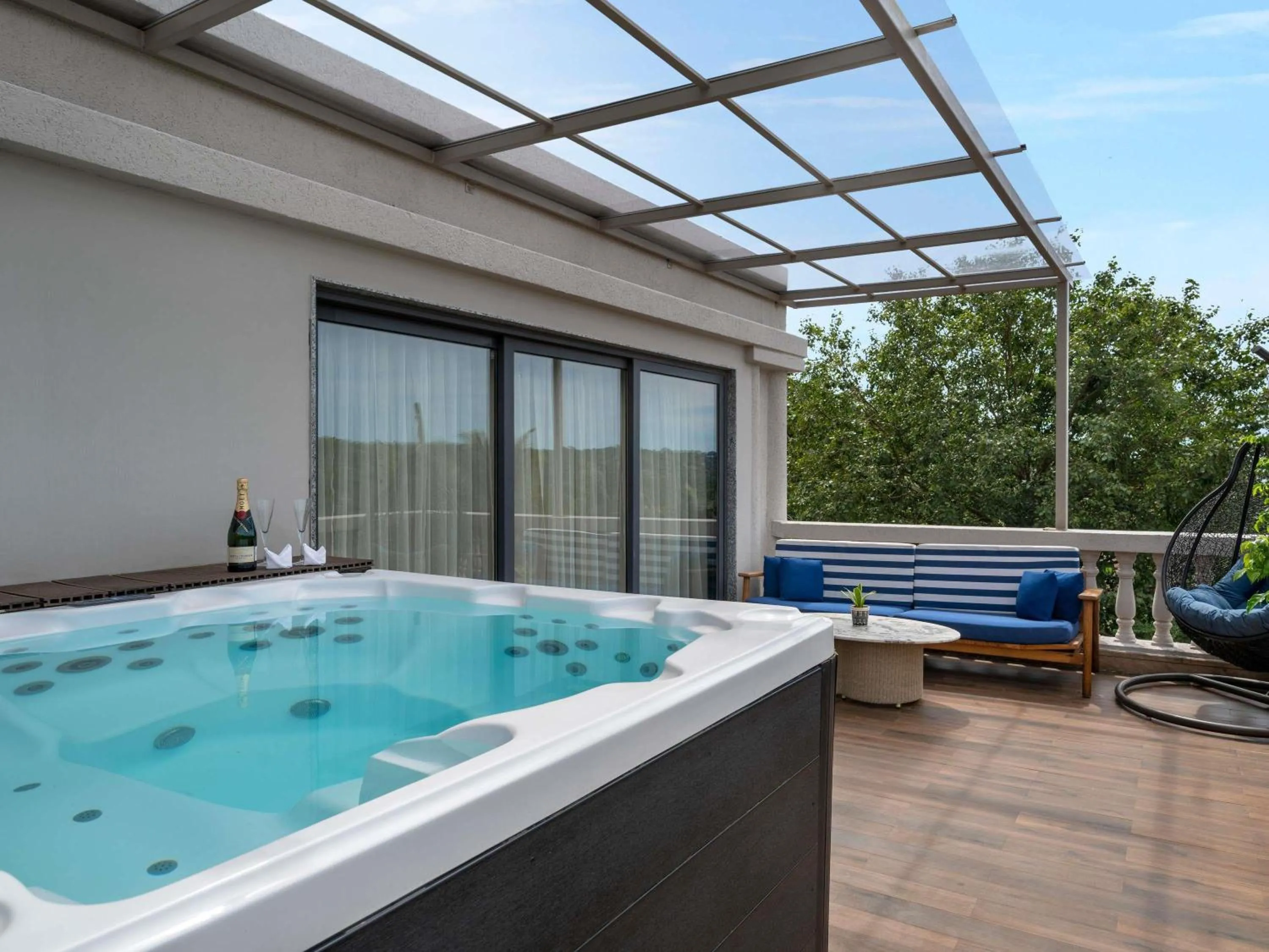 Bedroom in Grand Mercure Goa Candolim - An Accor Hotels Brand