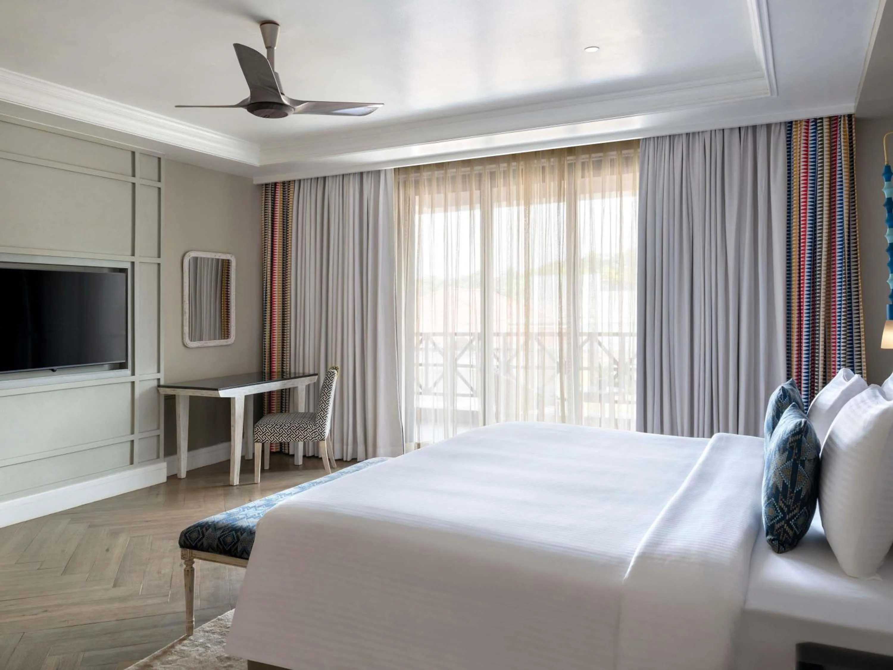 Bedroom, Bed in Grand Mercure Goa Candolim - An Accor Hotels Brand