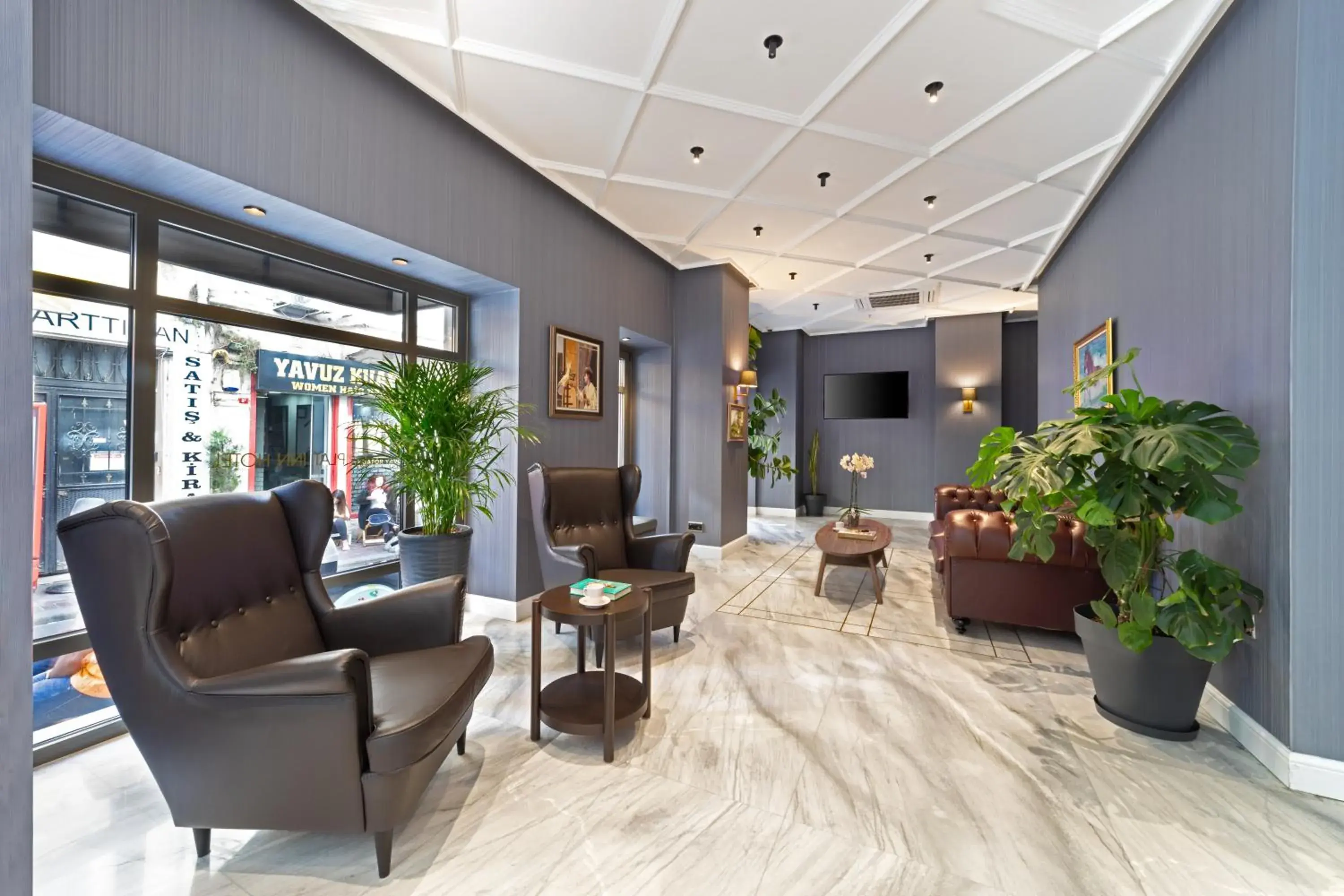 Lobby or reception in Union Hotel Plat Inn -Special Category Lobby or reception in Union Hotel Plat Inn -Special Category