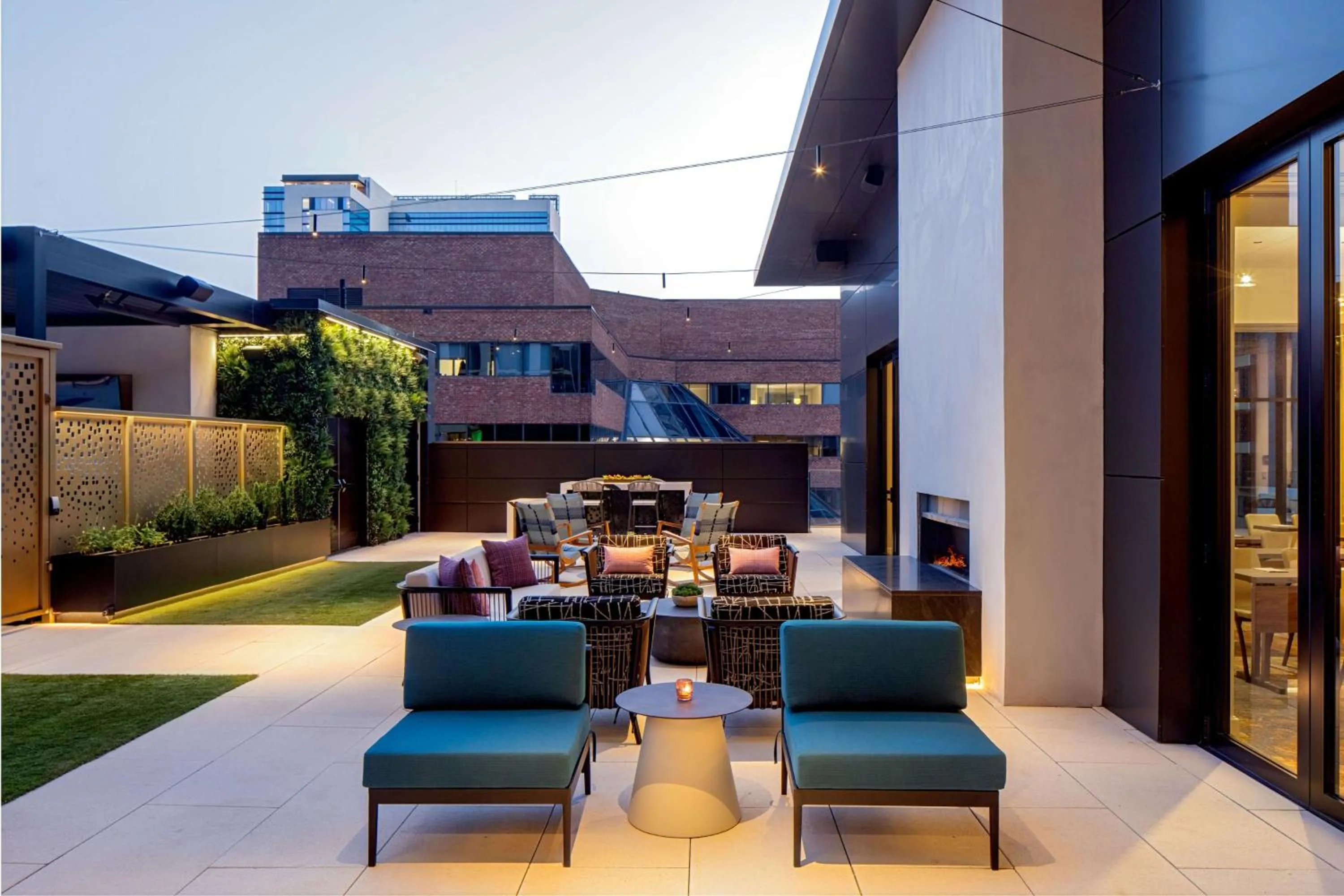 Patio in Tempo By Hilton Nashville Downtown