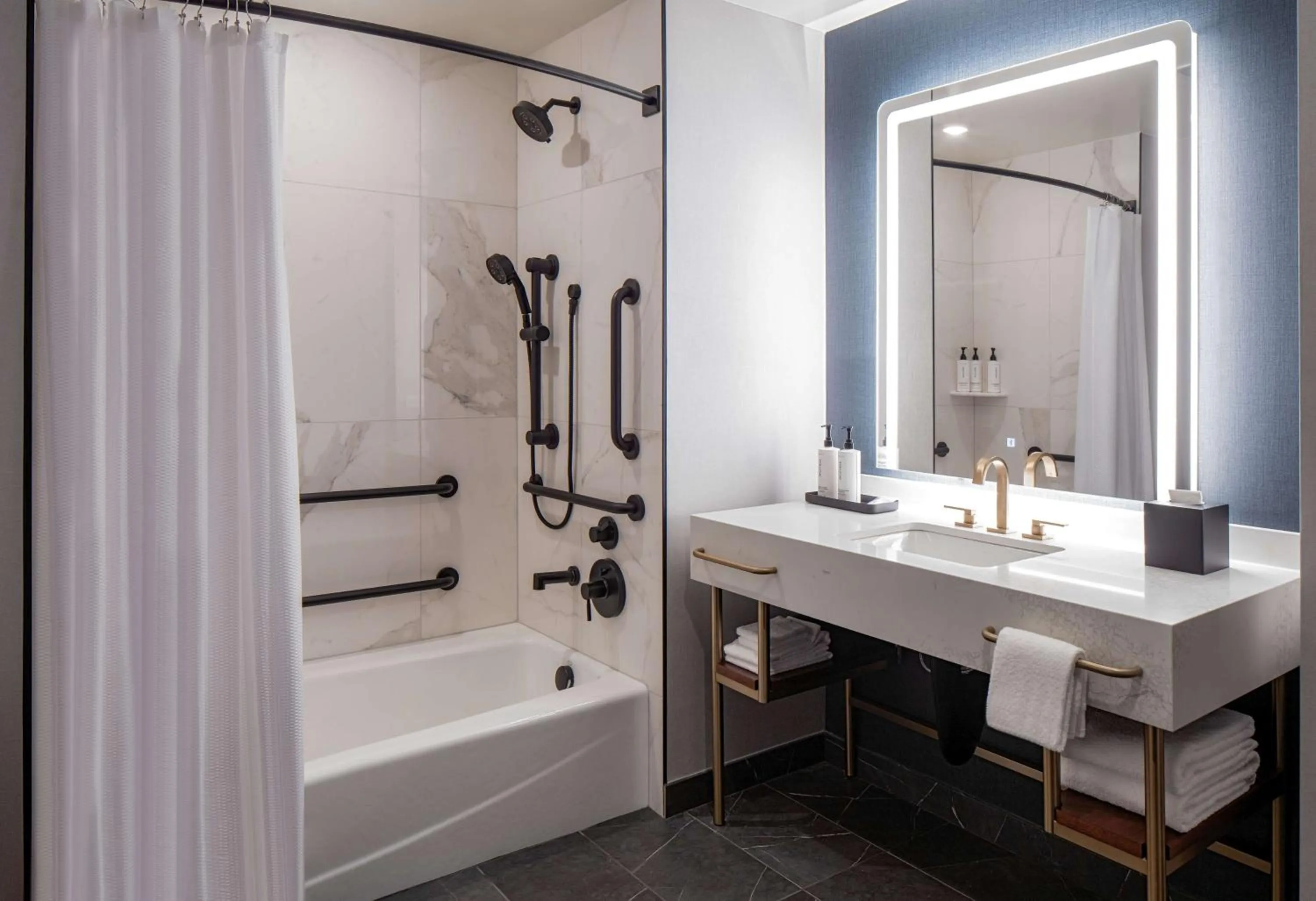 Bathroom in Tempo By Hilton Nashville Downtown