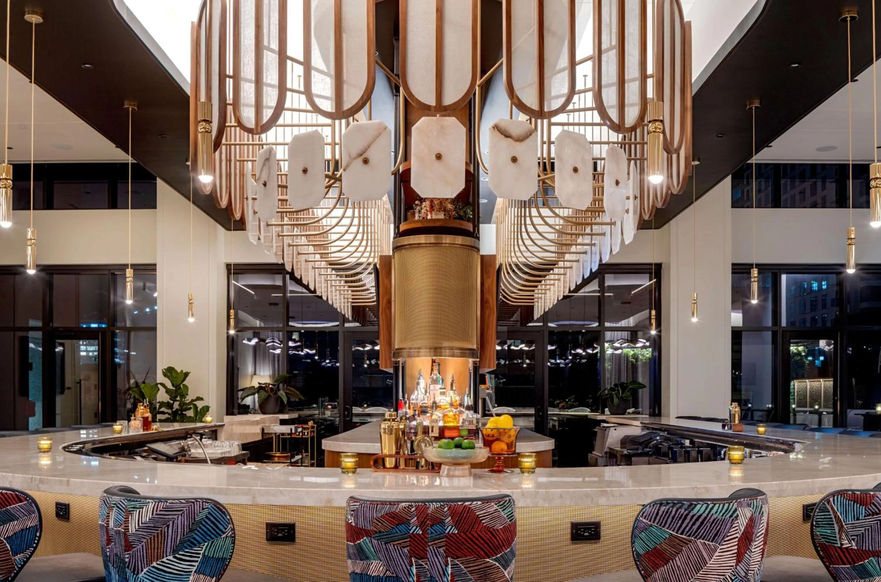 Lounge or bar in Tempo By Hilton Nashville Downtown