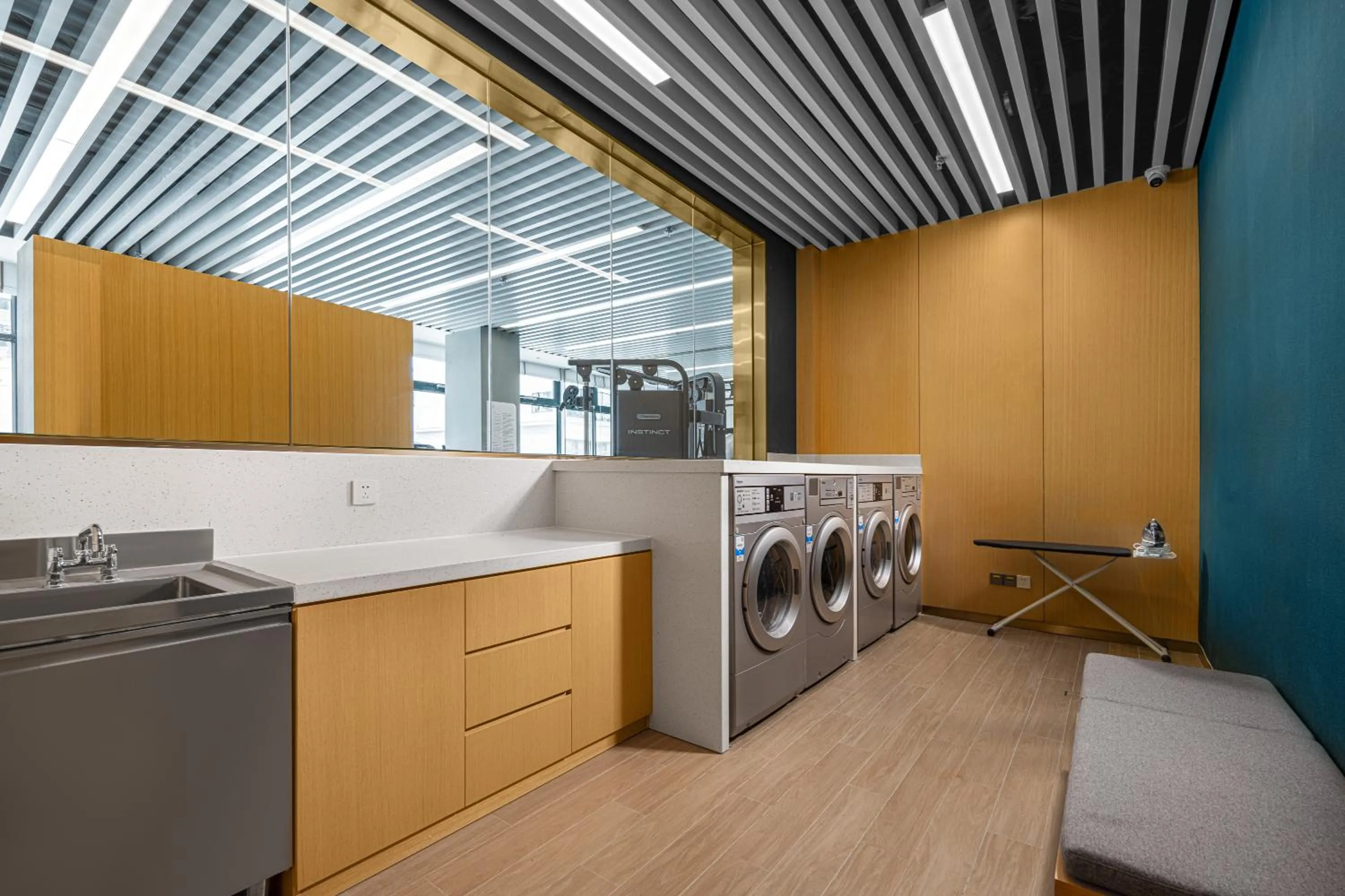 laundry in Hilton Garden Inn Guangzhou Airport Aerotropolis - Free shuttle to Airport