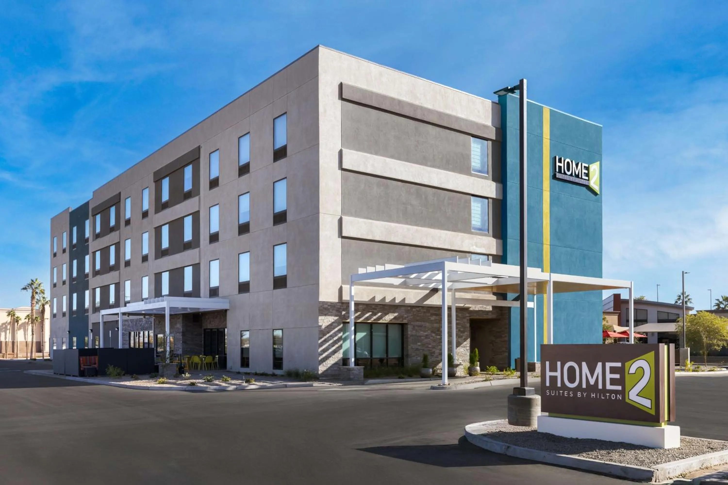 Property building in Home2 Suites By Hilton El Centro