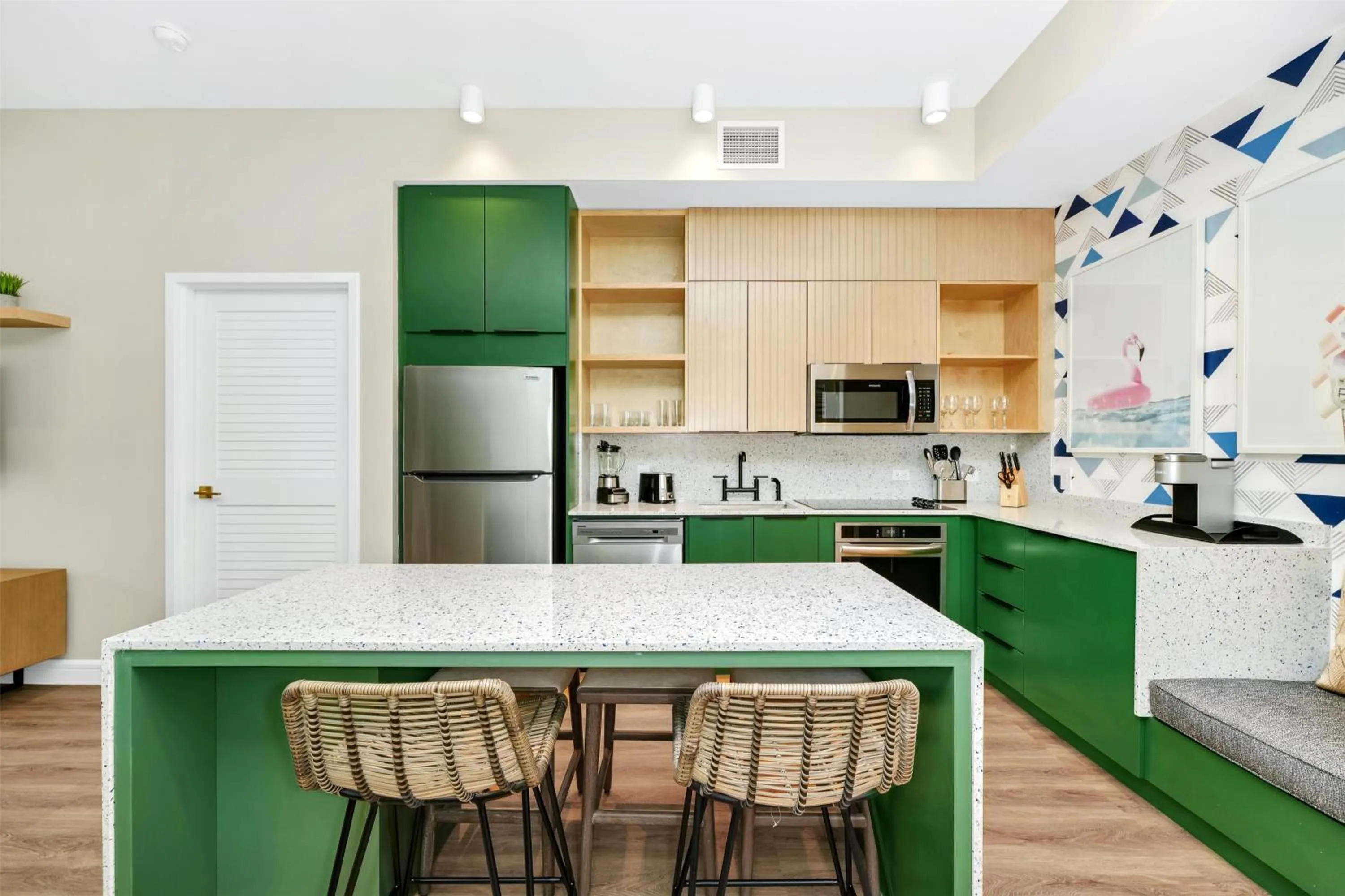 Kitchen or kitchenette in Embassy Suites By Hilton Orlando Sunset Walk