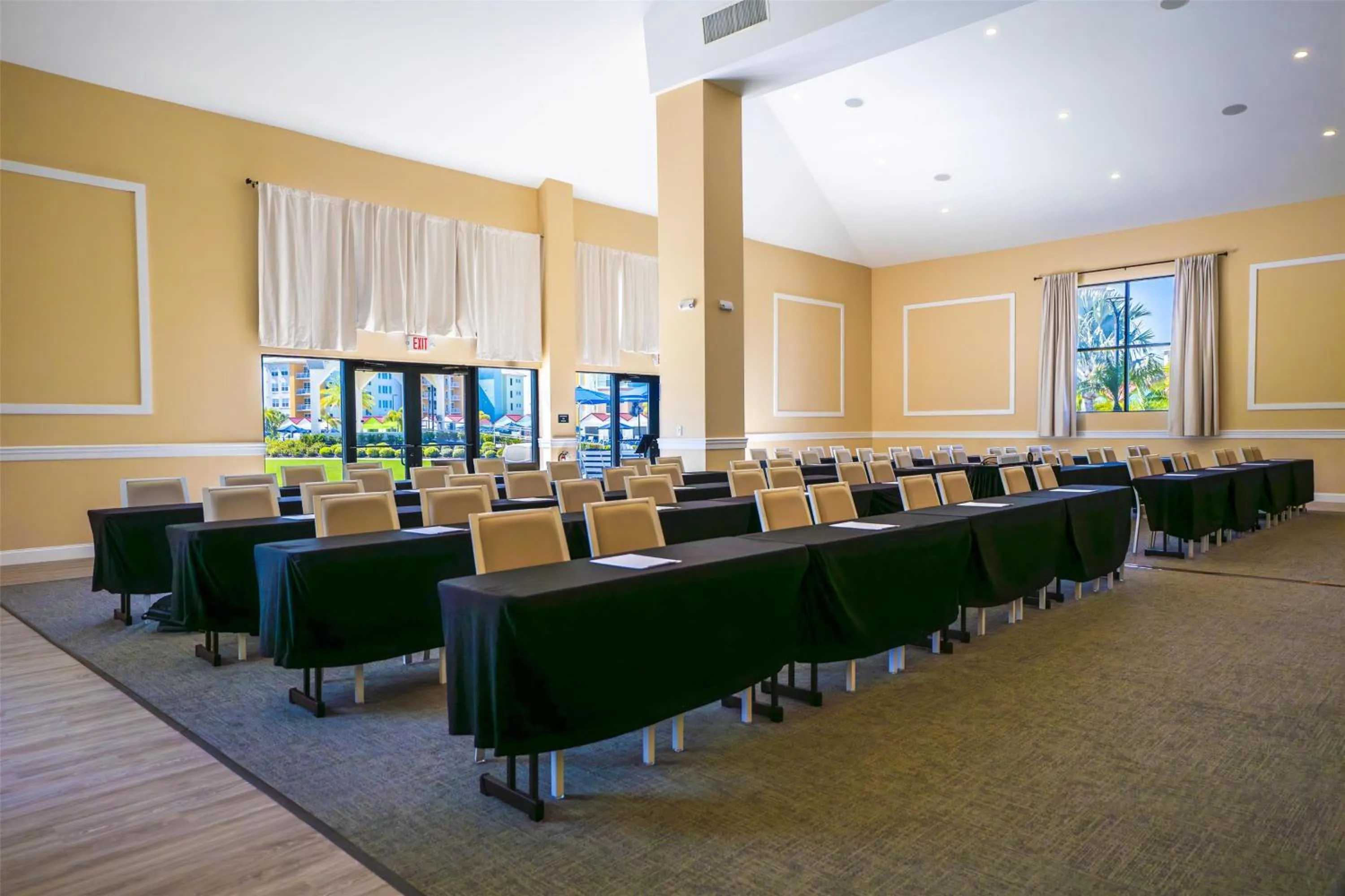 Meeting/conference room in Embassy Suites By Hilton Orlando Sunset Walk