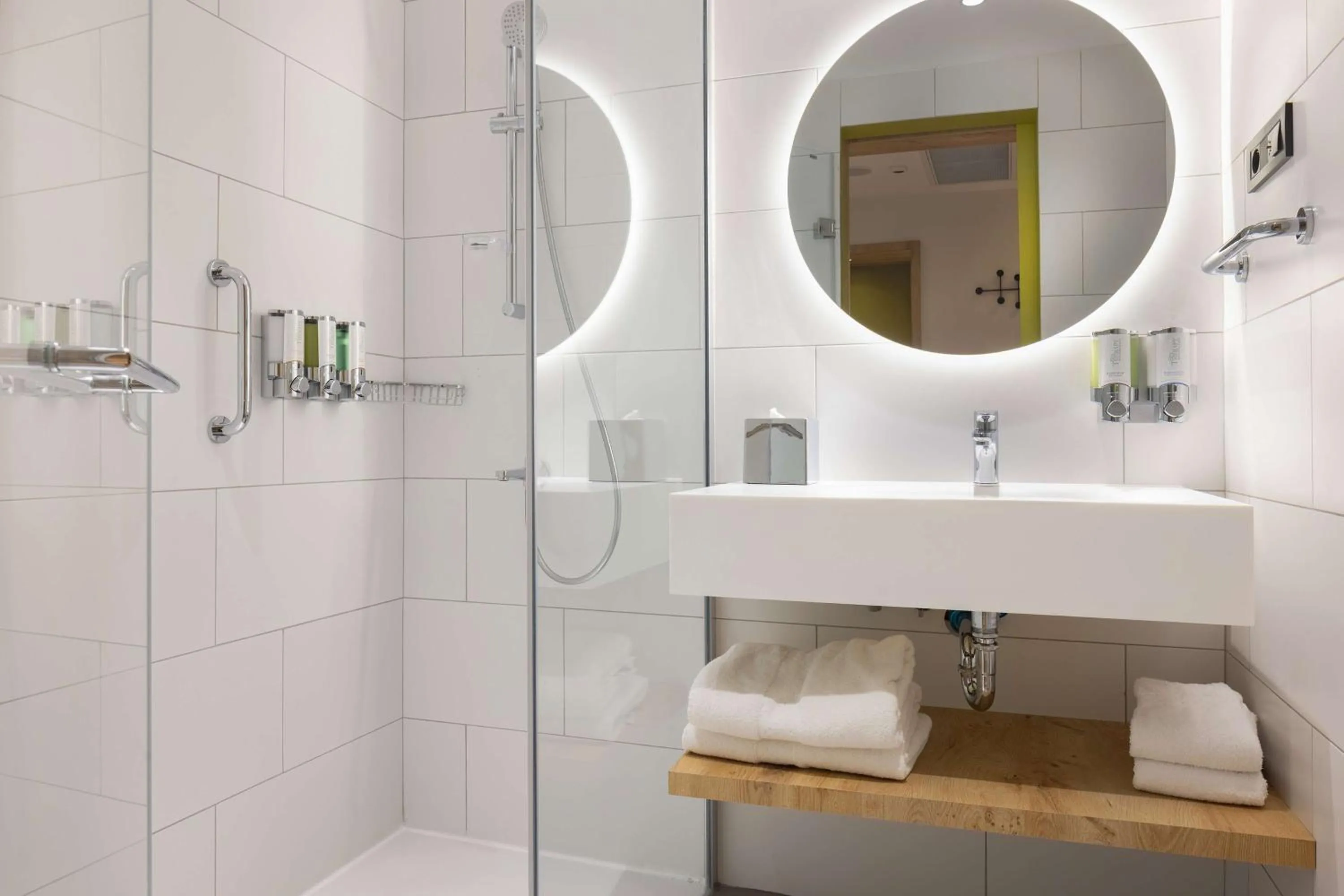 Bathroom in Hampton By Hilton Cerkezkoy