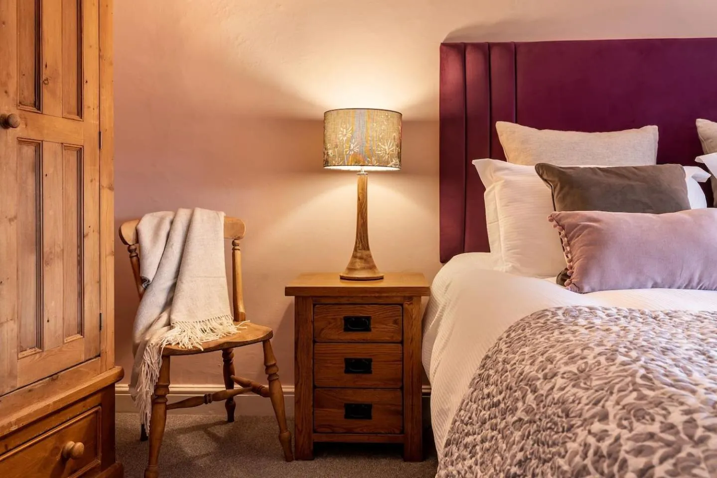 Bed in Royal View Apartments