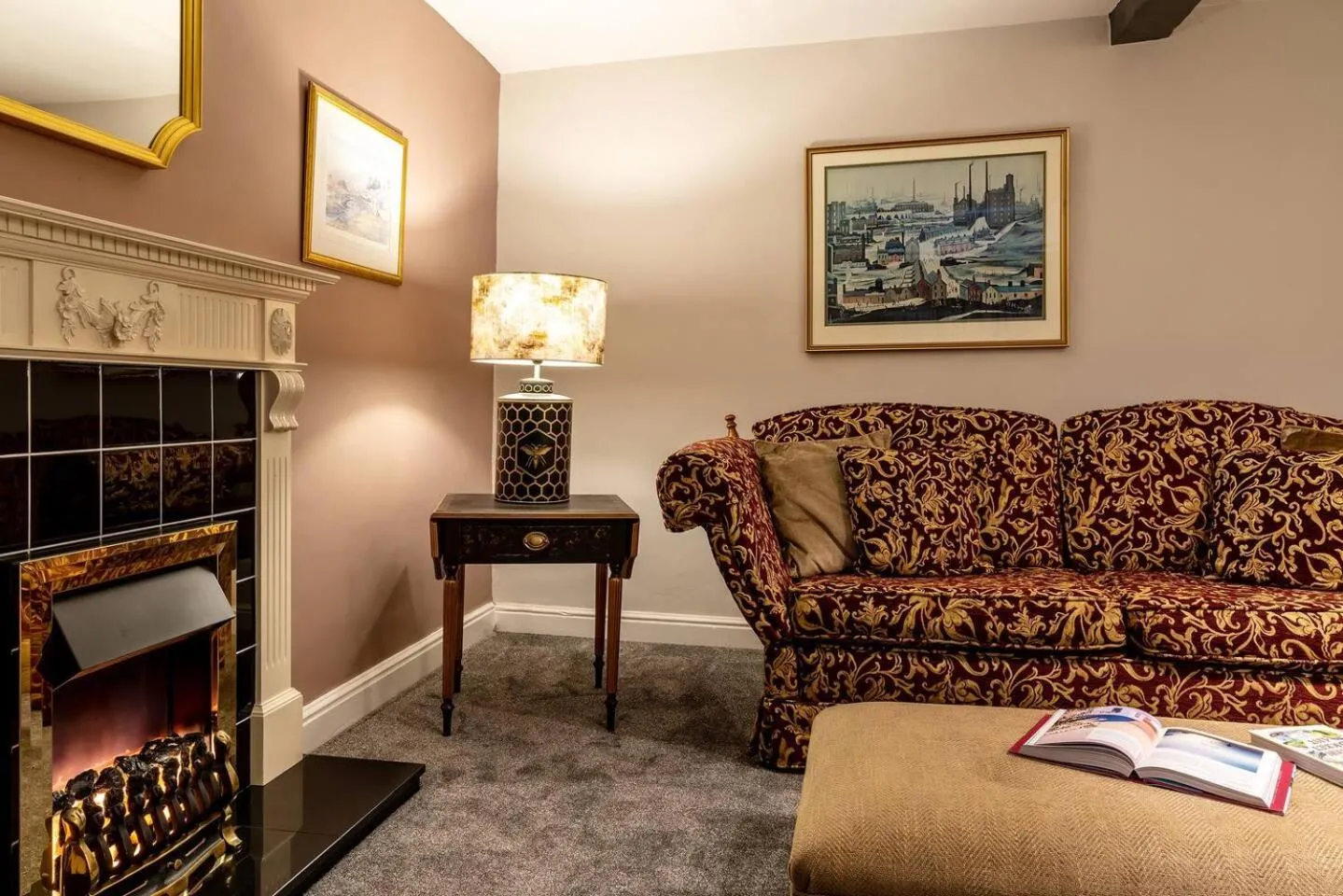 Living room in Royal View Apartments