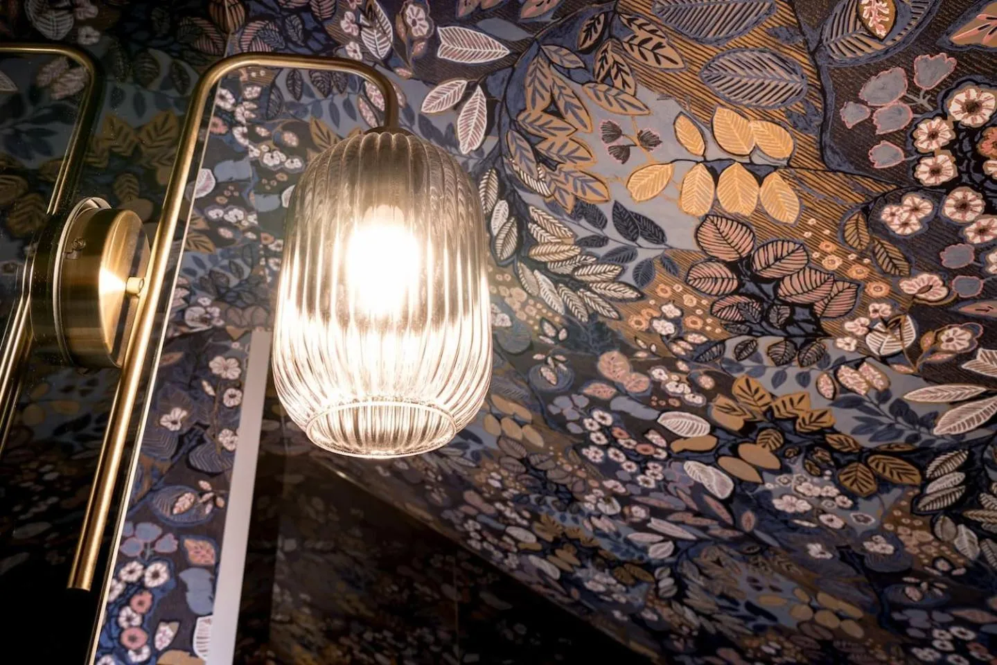 Decorative detail in Royal View Apartments