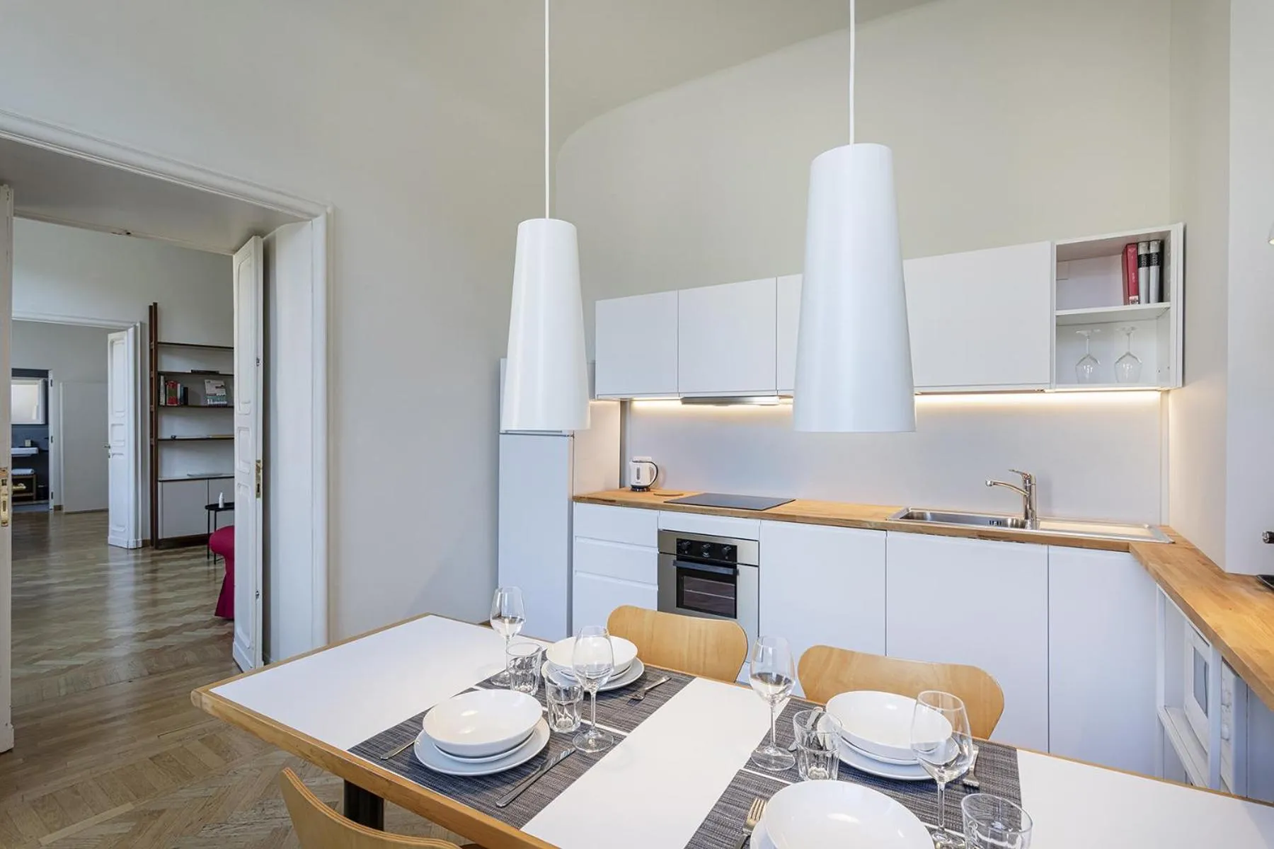 Cairoli Stylish Apartment by Wonderful Italy