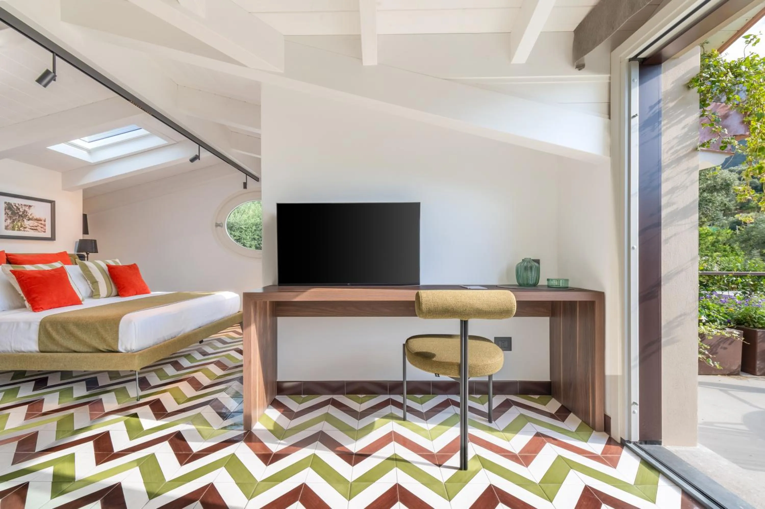 TV and multimedia in Gargiulo Resort