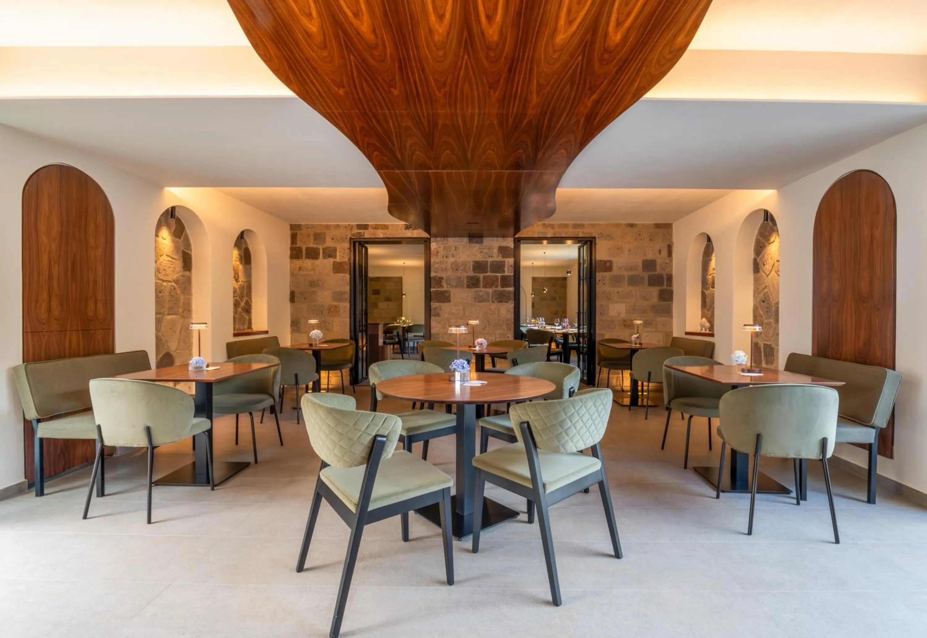 Restaurant/places to eat in Gargiulo Resort