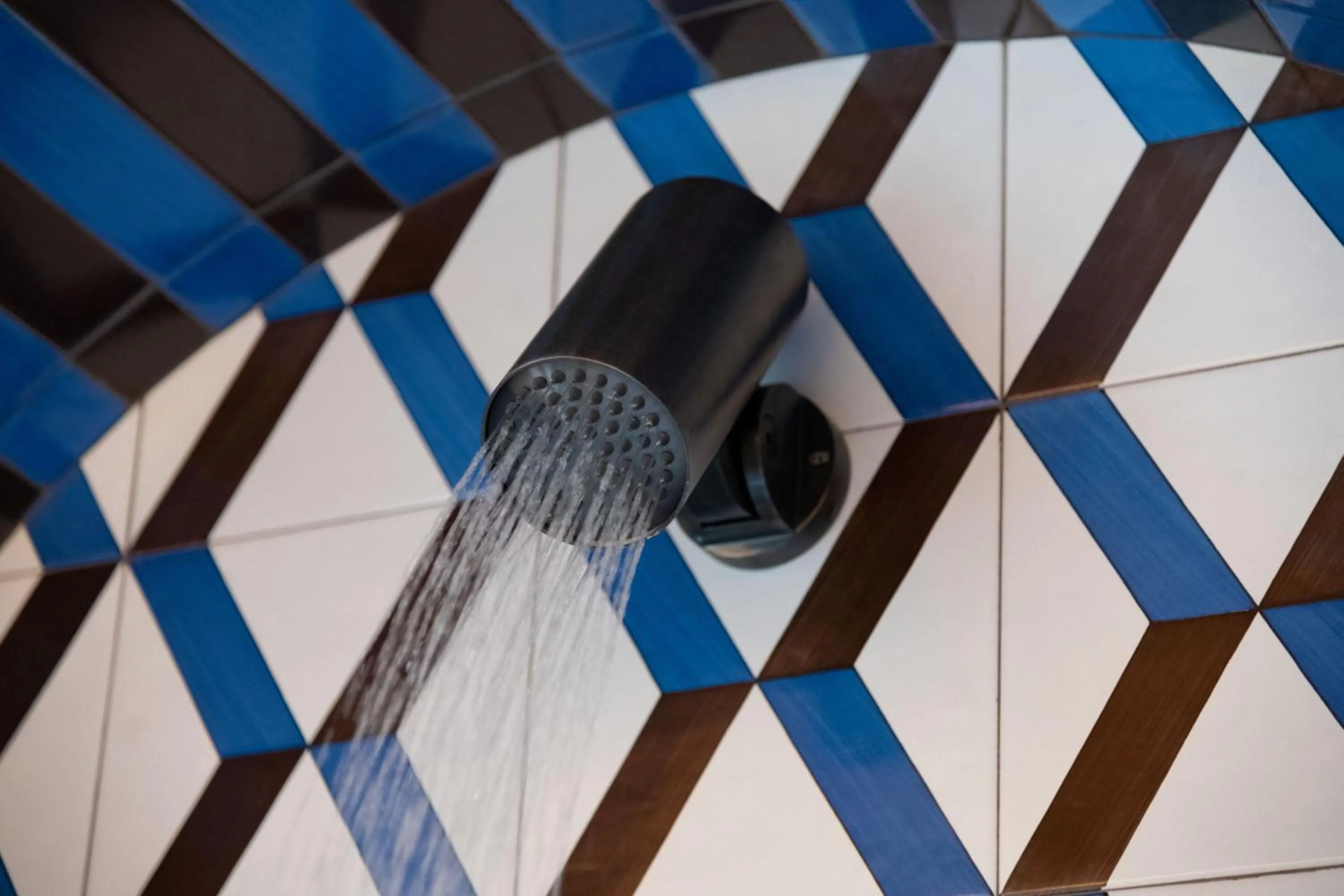 Shower in Gargiulo Resort