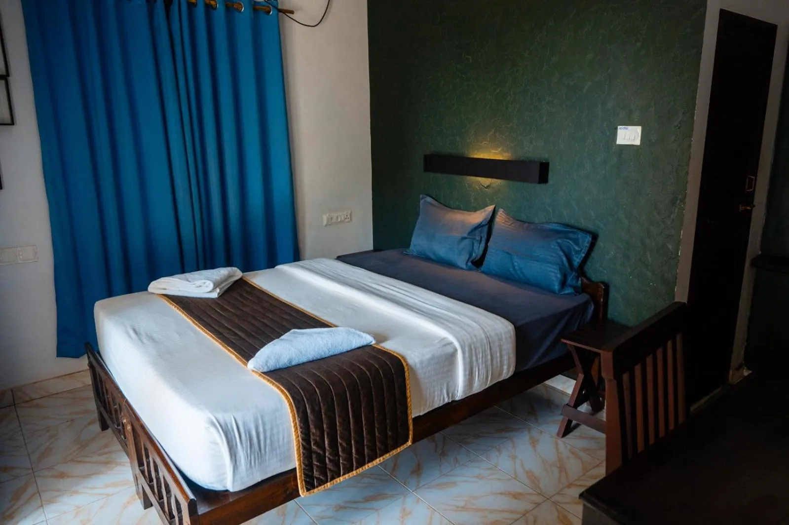 Bed in Sky Frame Beach Resort