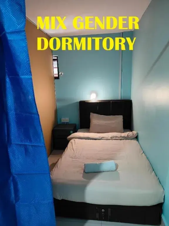 Single Bed in Dormitory Room in Tekoma Hotel & Hostel Cameron Highlands - FREE SHUTTLE SERVICE Single Bed in Dormitory Room in Tekoma Hotel & Hostel Cameron Highlands - FREE SHUTTLE SERVICE