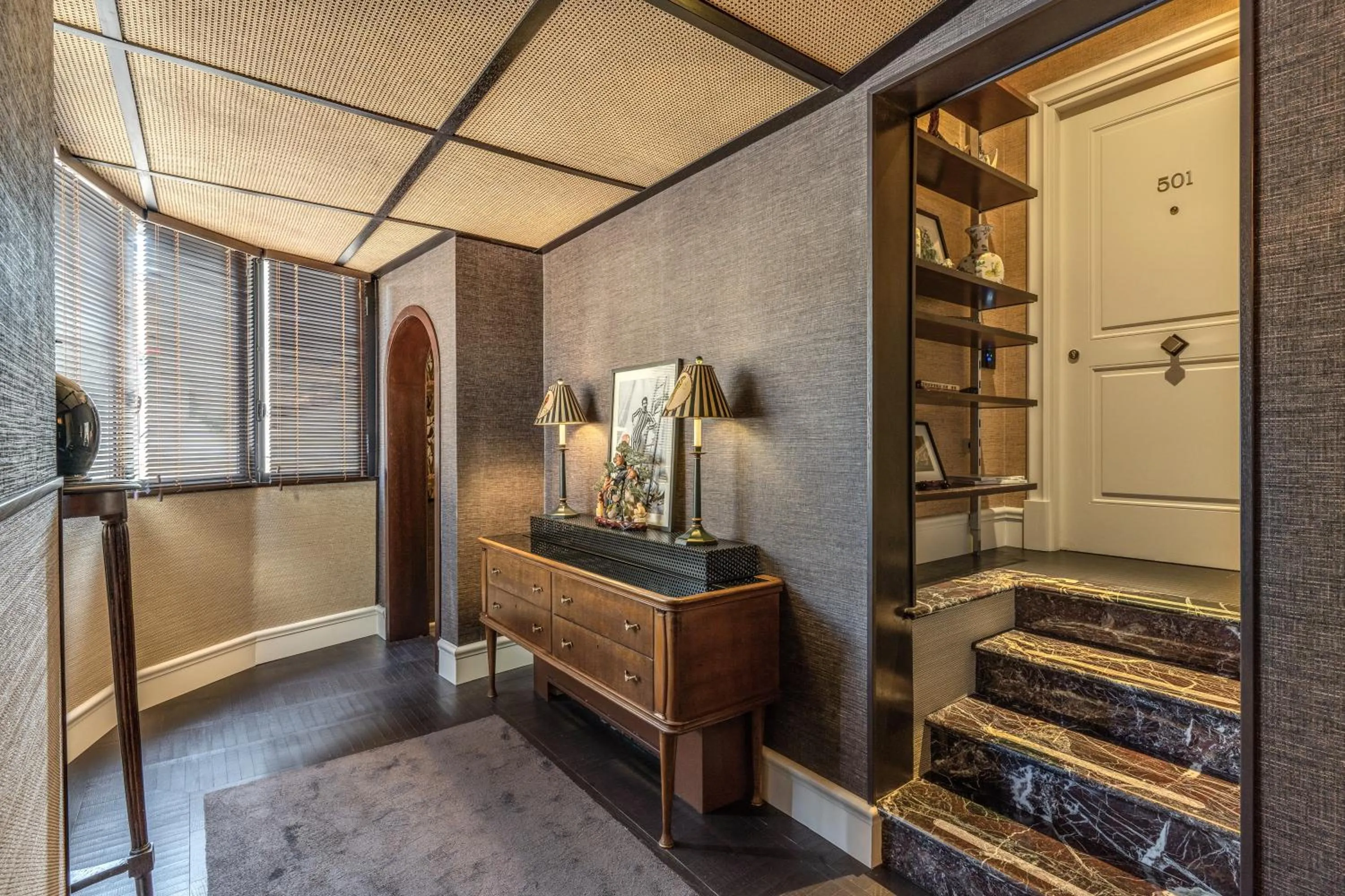 Facade/entrance in TB Place Roma