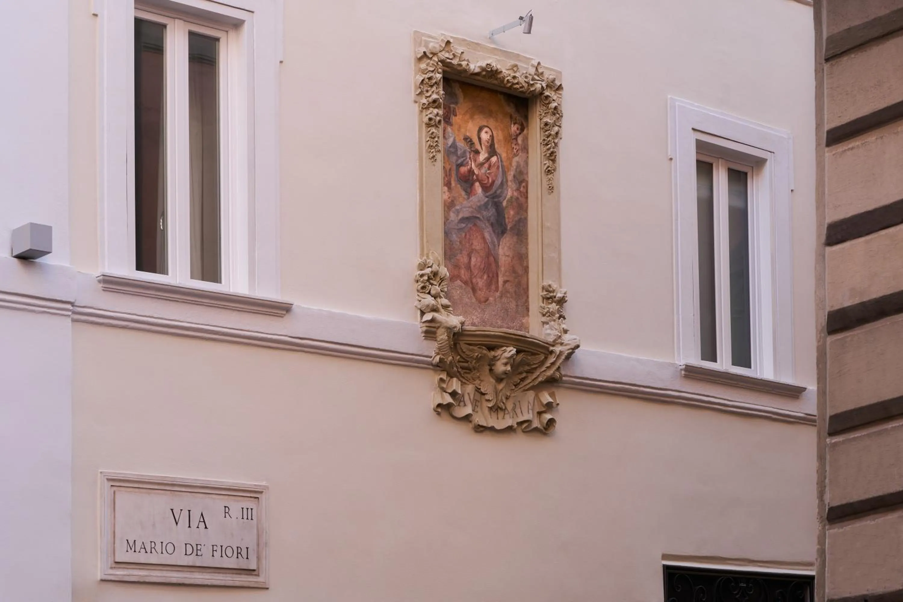 Property building in TB Place Roma