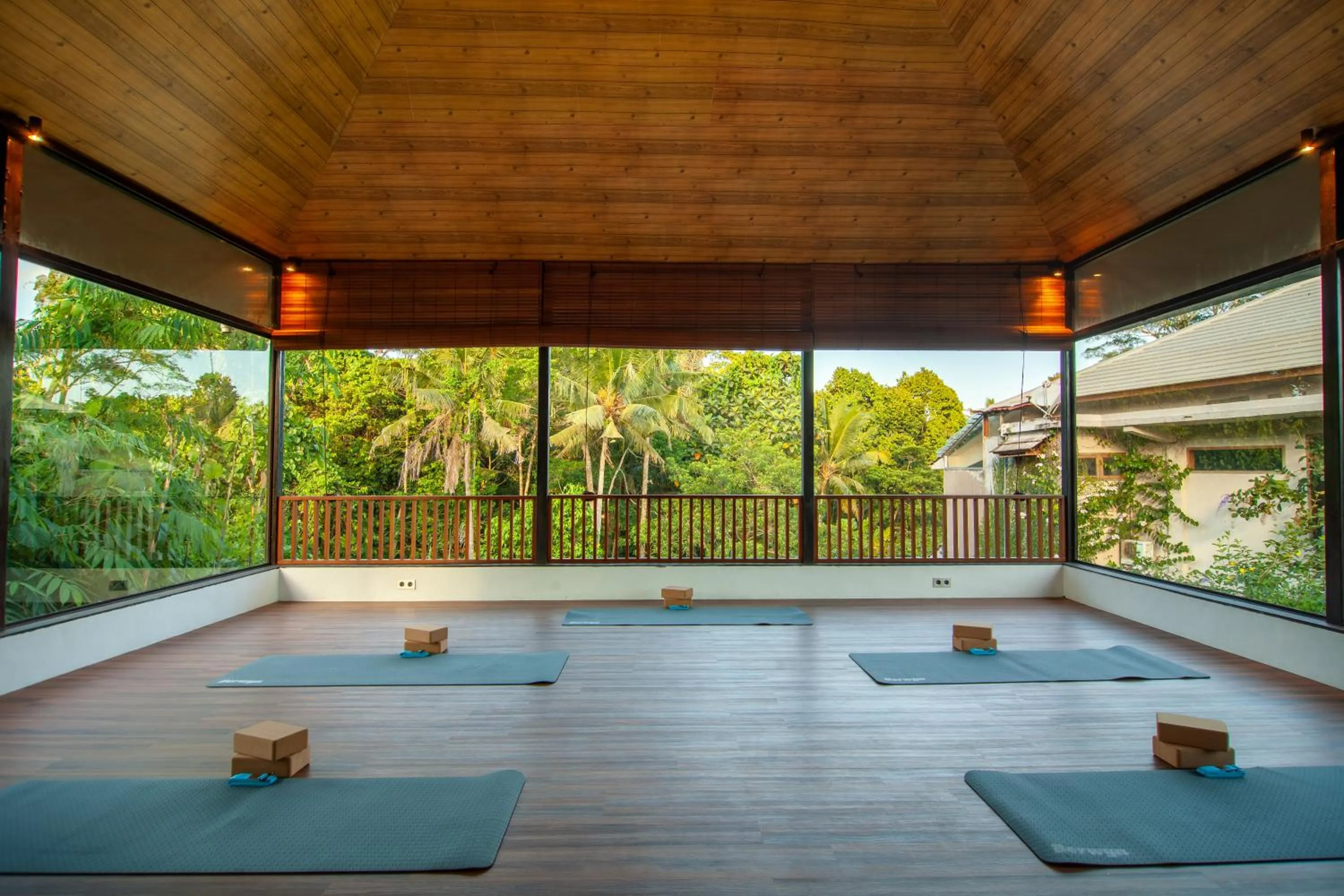 Area and facilities in Ahamta Ubud by Prasi
