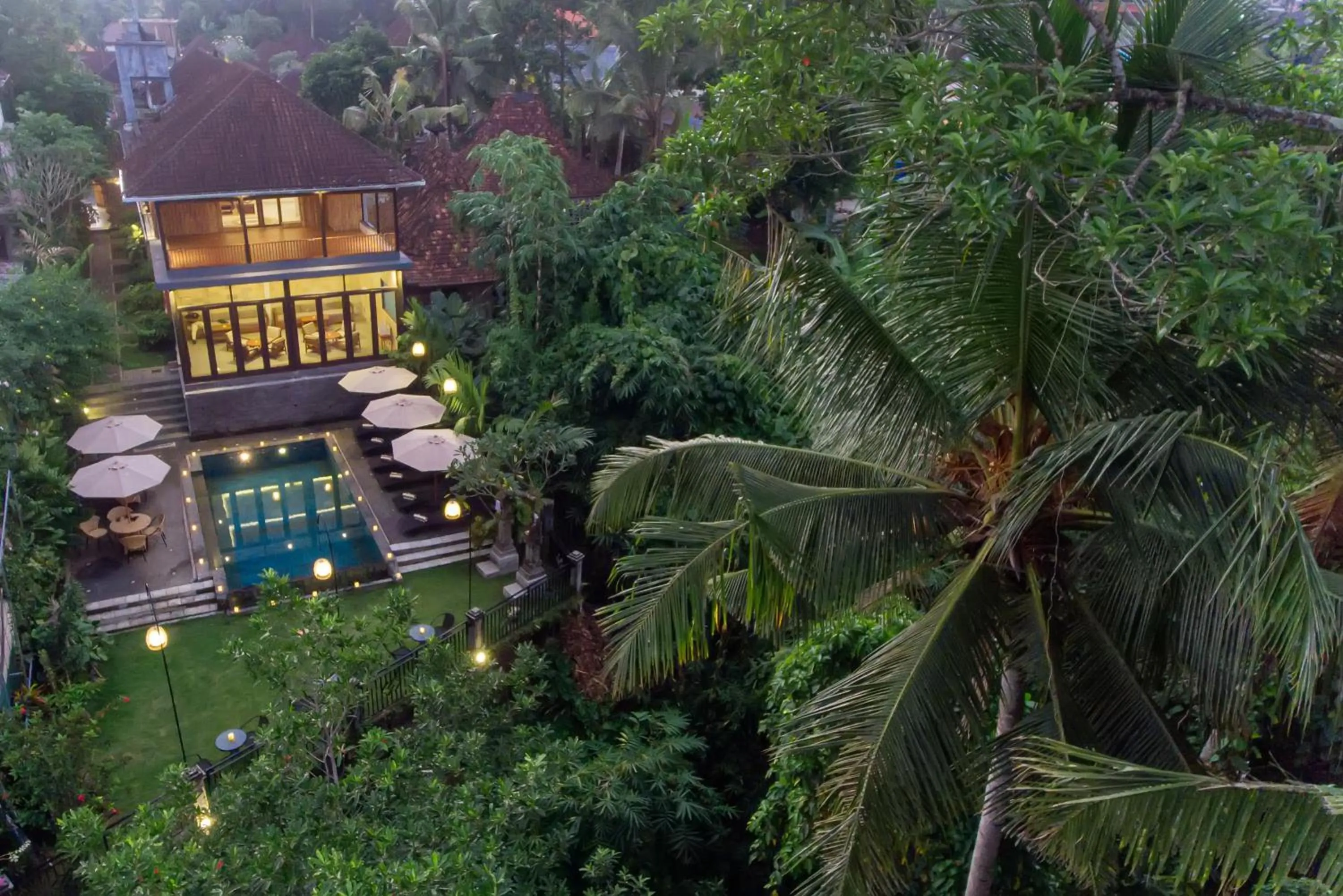 Property building in Ahamta Ubud by Prasi