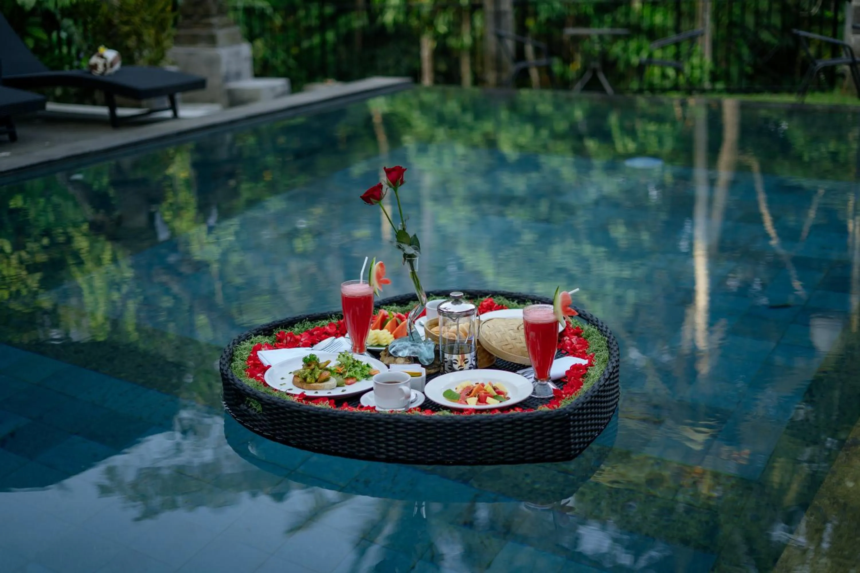 Breakfast in Ahamta Ubud by Prasi