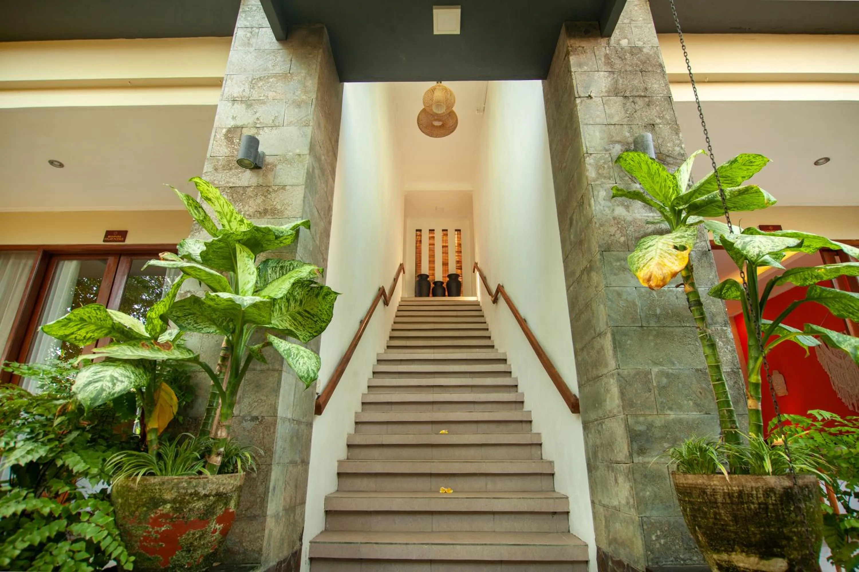 Property building in Ahamta Ubud by Prasi